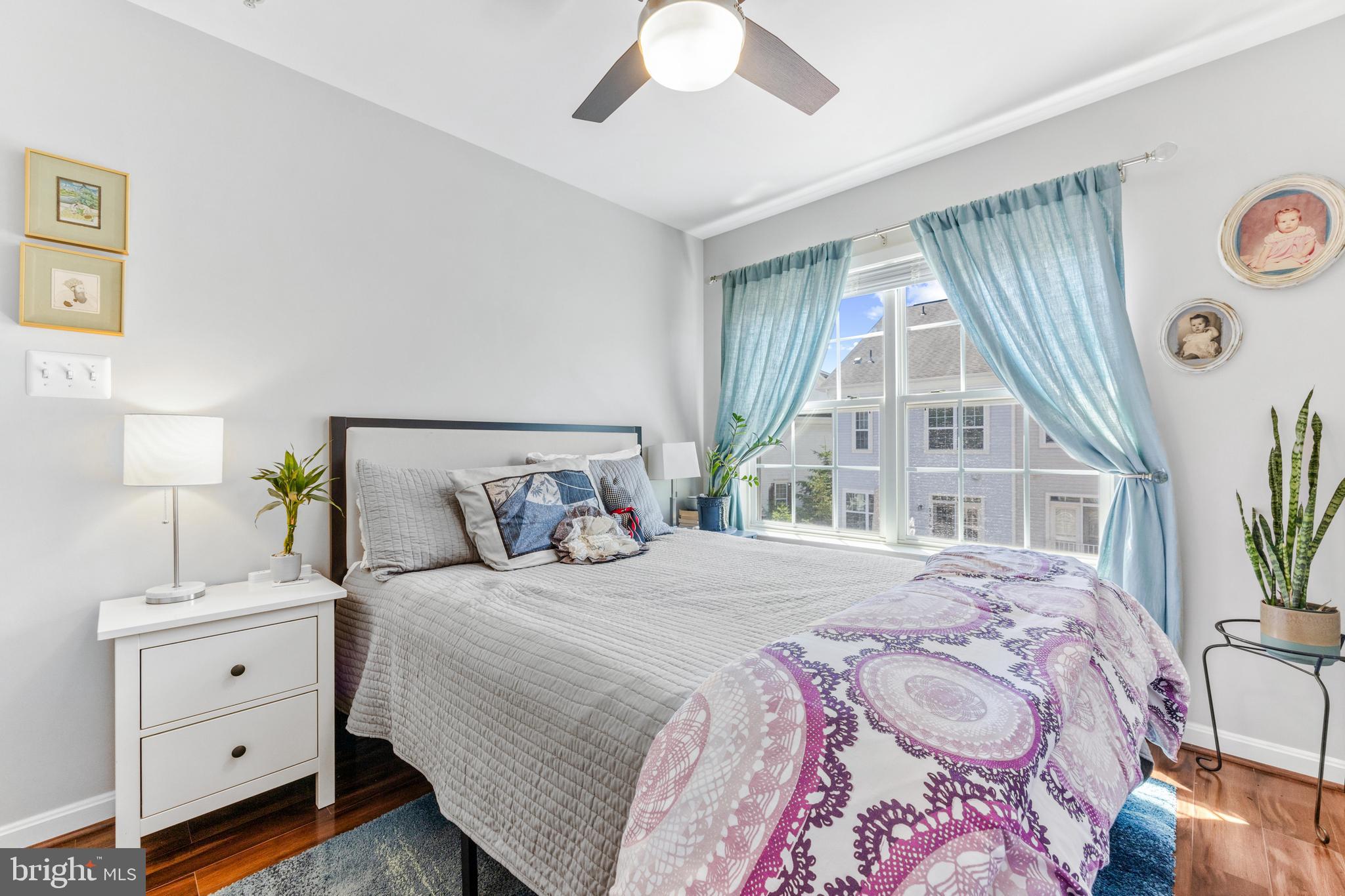 LAUREL - Residential