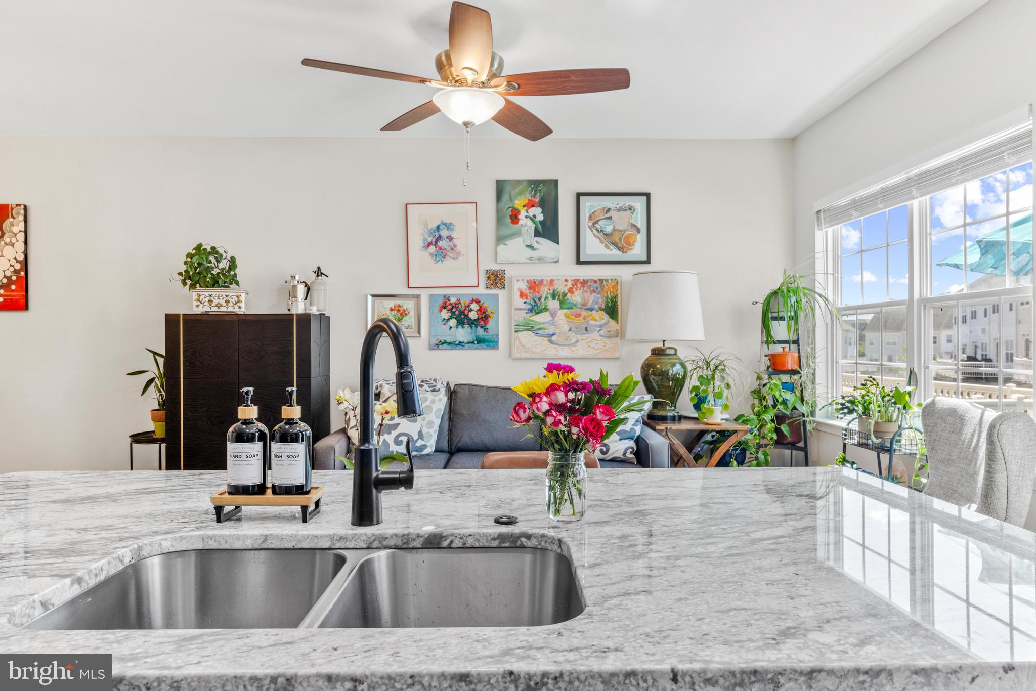 LAUREL - Residential