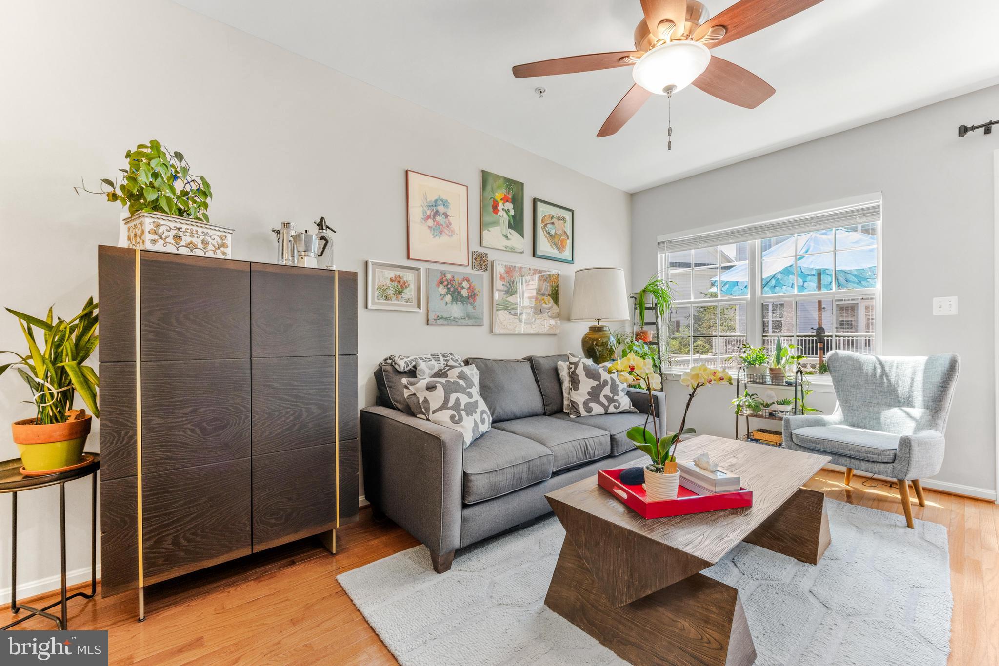 LAUREL - Residential