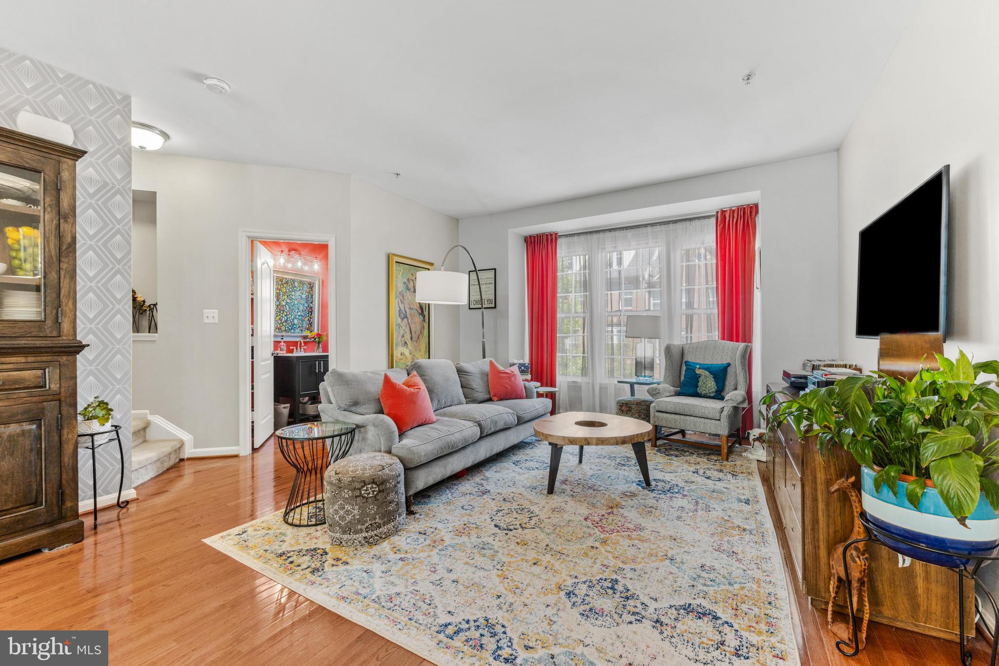 LAUREL - Residential