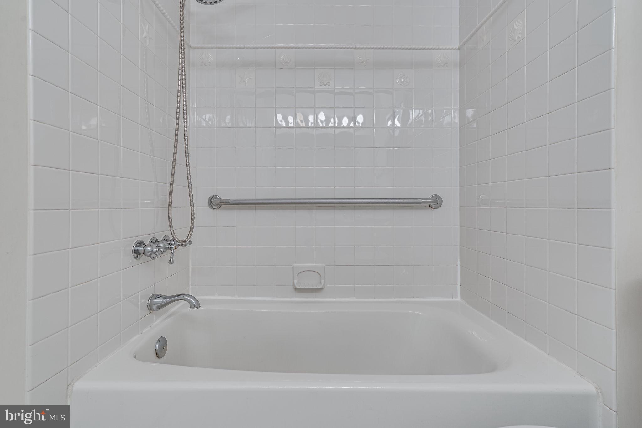 BELLEWOOD - Residential