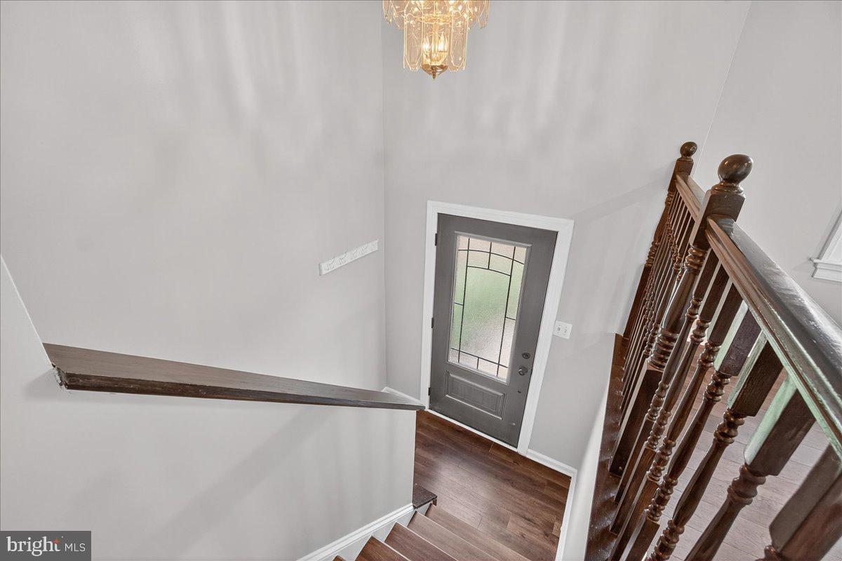 HILLCREST ORCHARDS - Residential