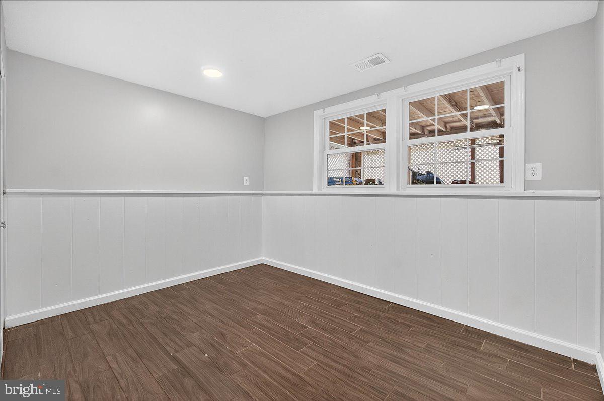 HILLCREST ORCHARDS - Residential