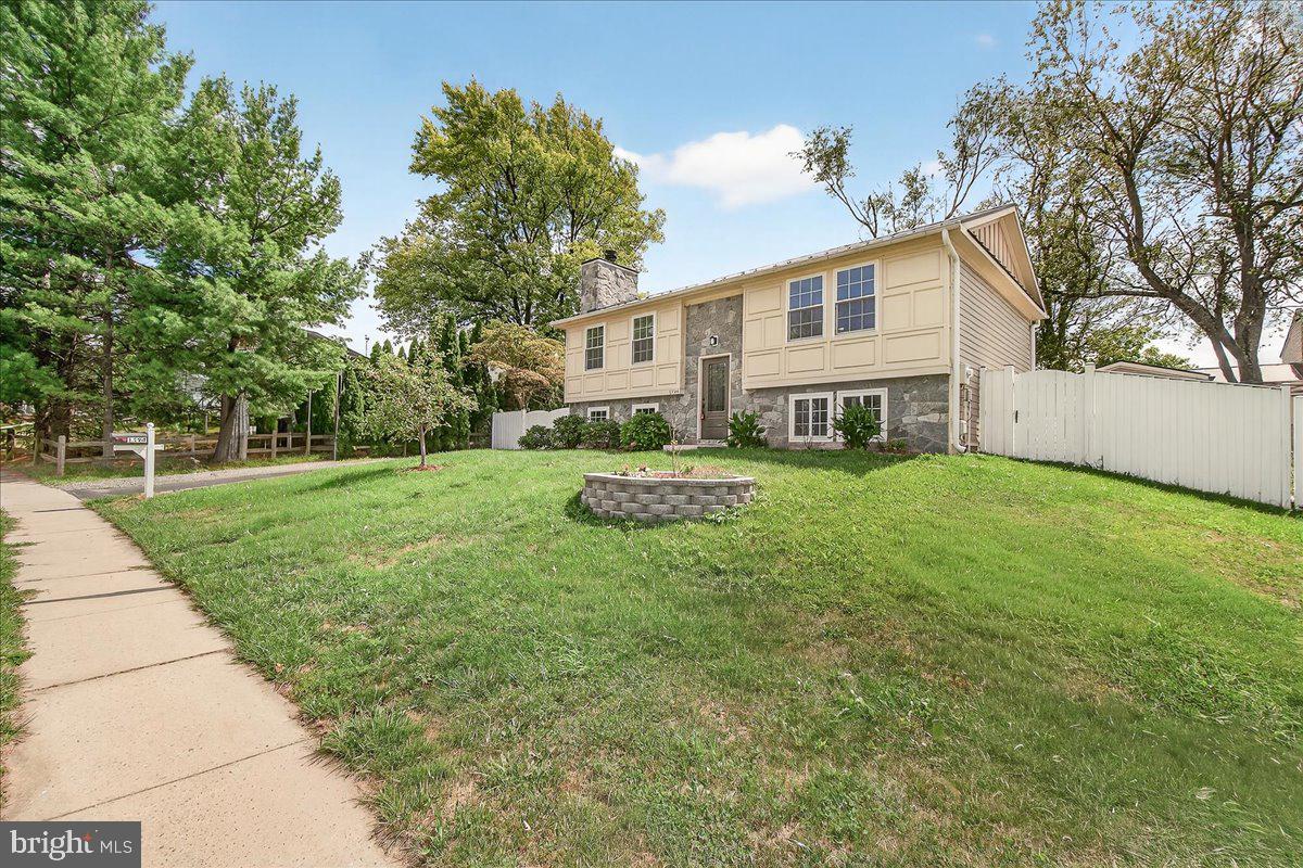 HILLCREST ORCHARDS - Residential