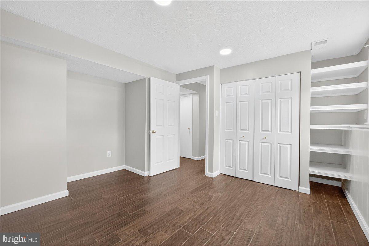 HILLCREST ORCHARDS - Residential