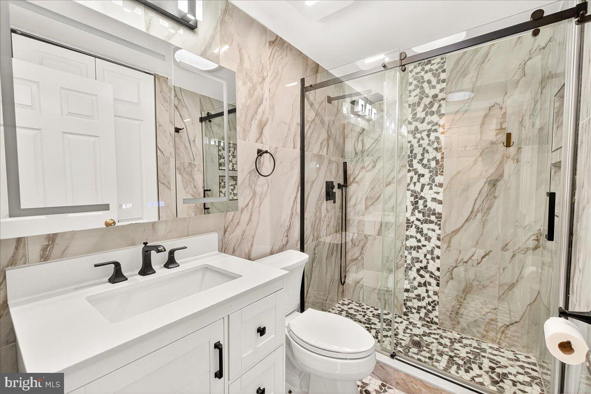 HILLCREST ORCHARDS - Residential