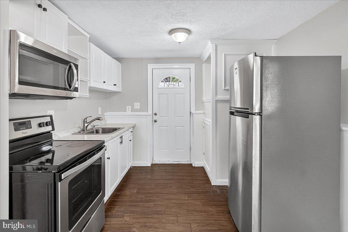 HILLCREST ORCHARDS - Residential