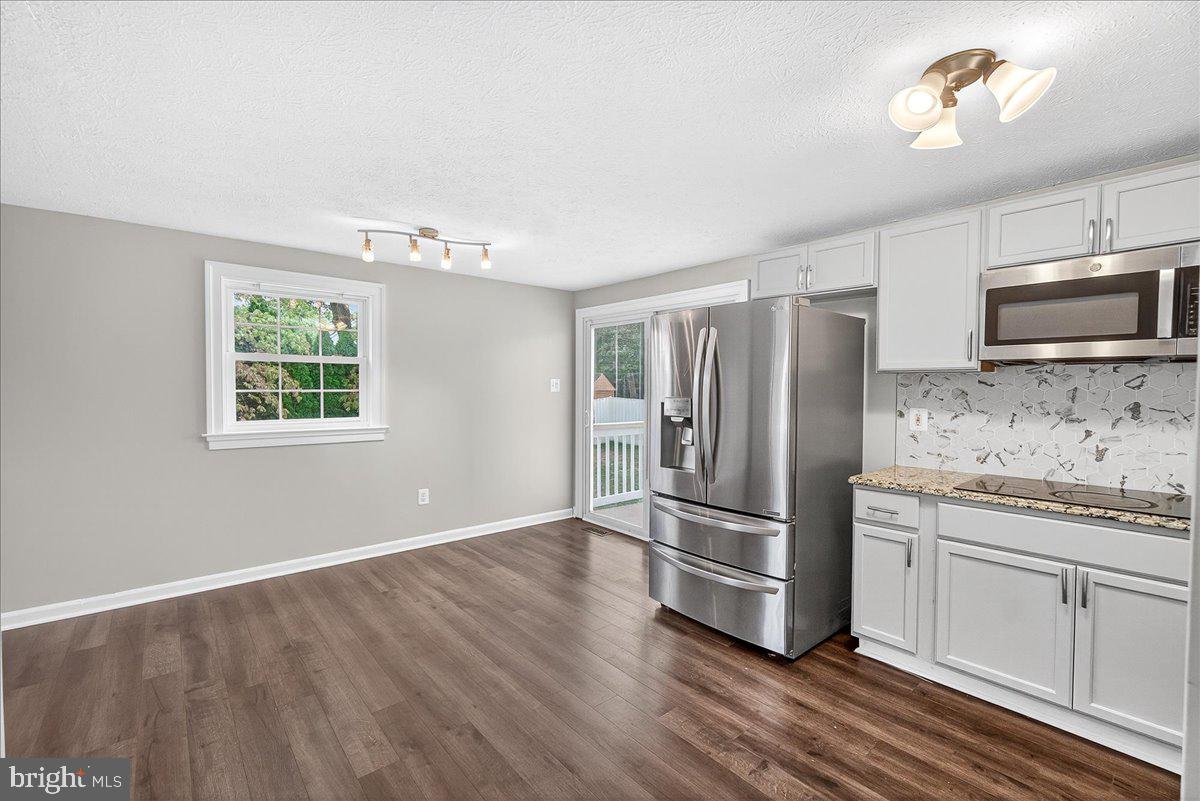 HILLCREST ORCHARDS - Residential