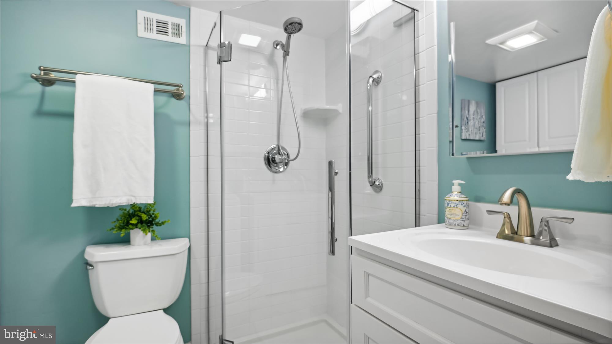 FAIRLINGTON MEWS - Residential