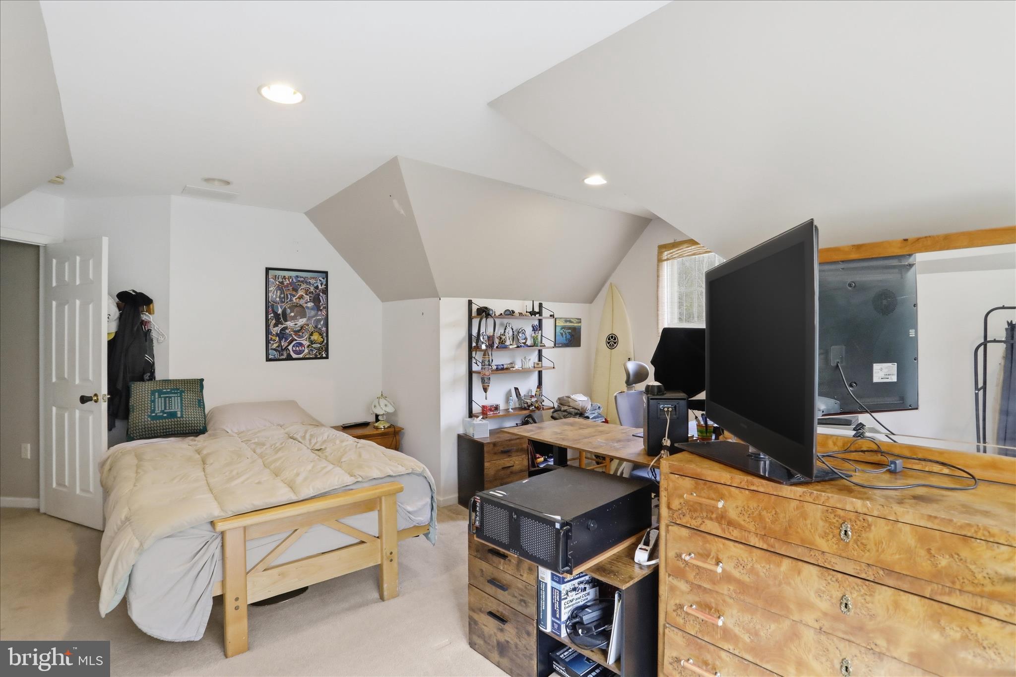 LAKEWOOD - Residential