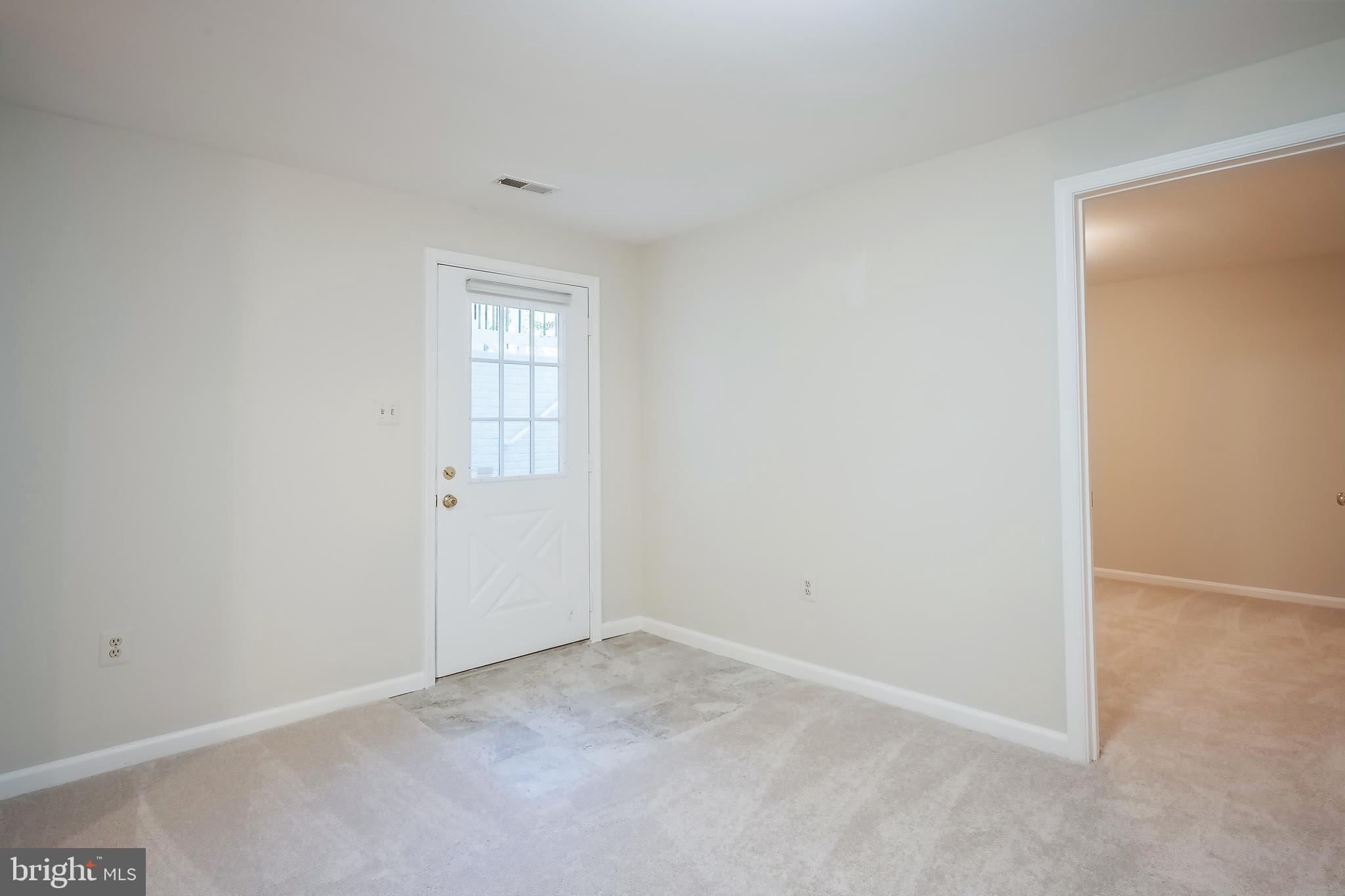 CROSSPOINTE - Residential