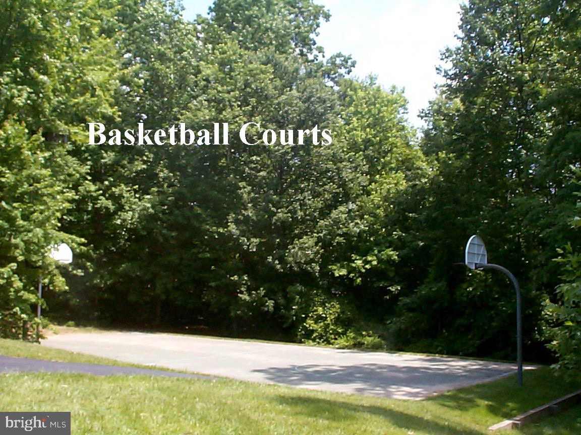 CROSSPOINTE - Residential