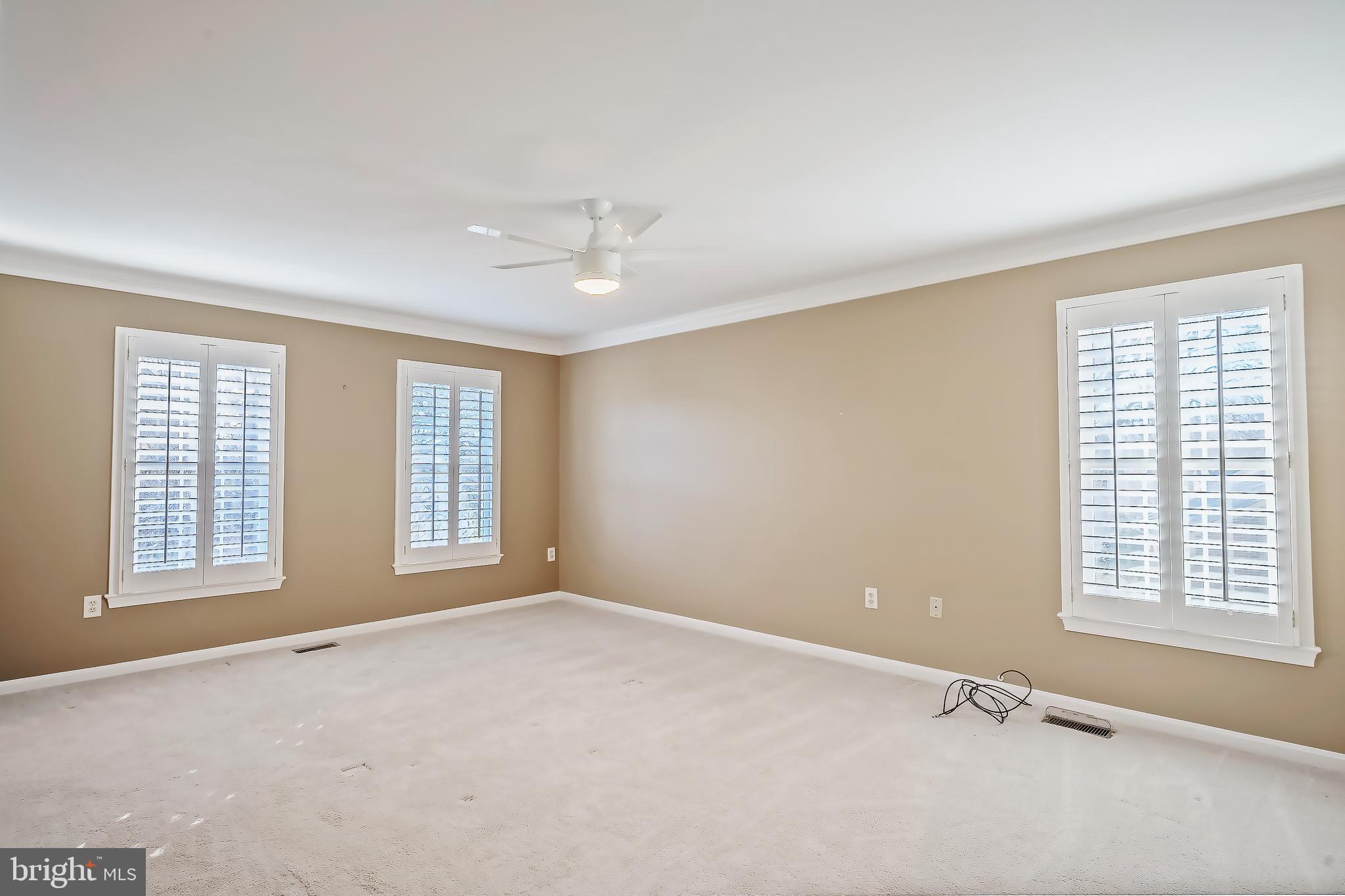 CROSSPOINTE - Residential