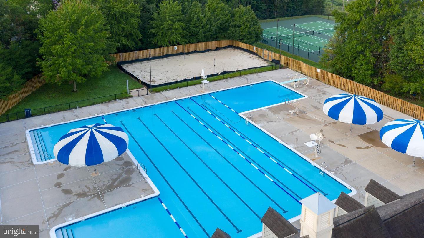 CROSSPOINTE - Residential