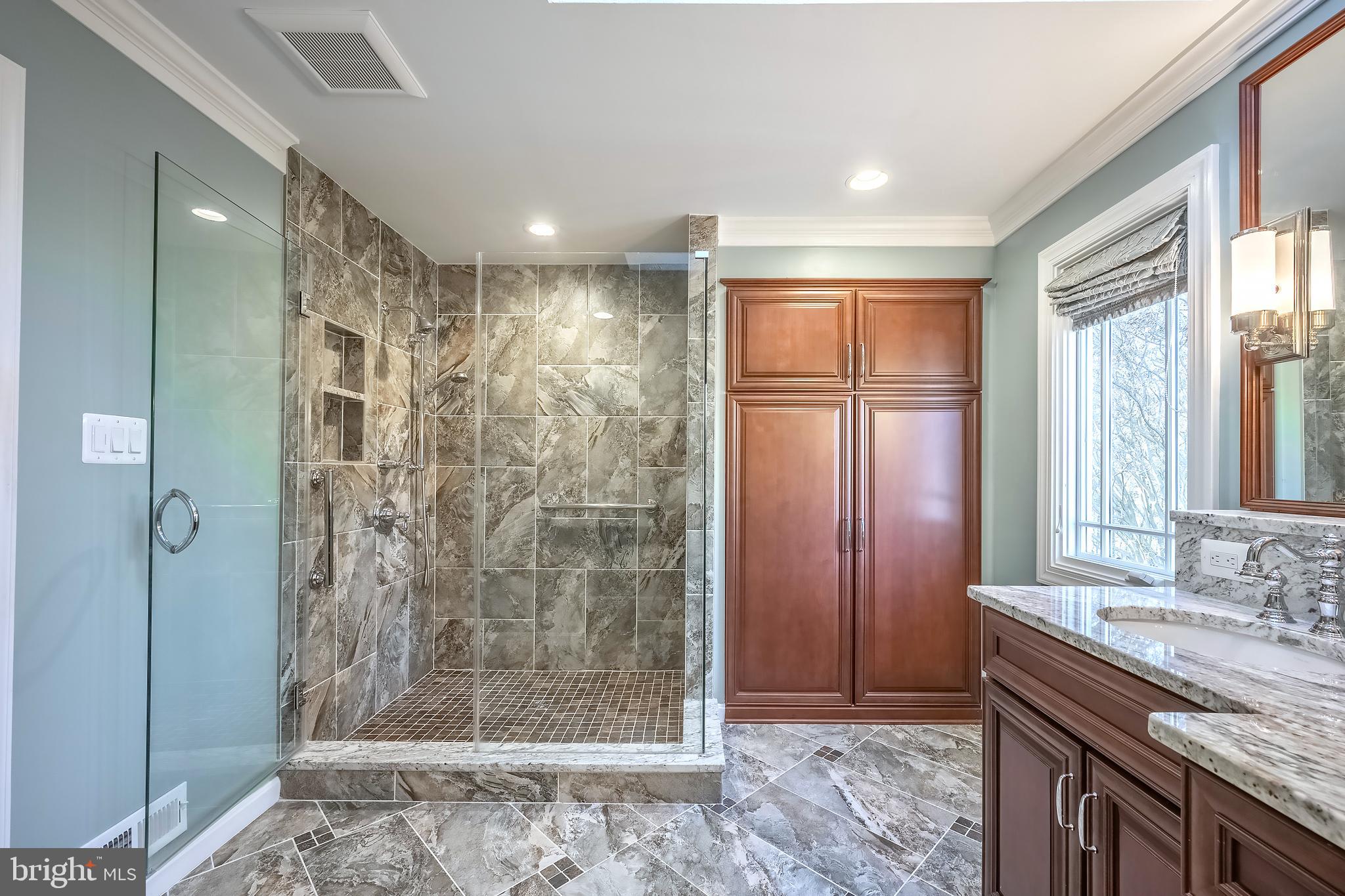 CROSSPOINTE - Residential