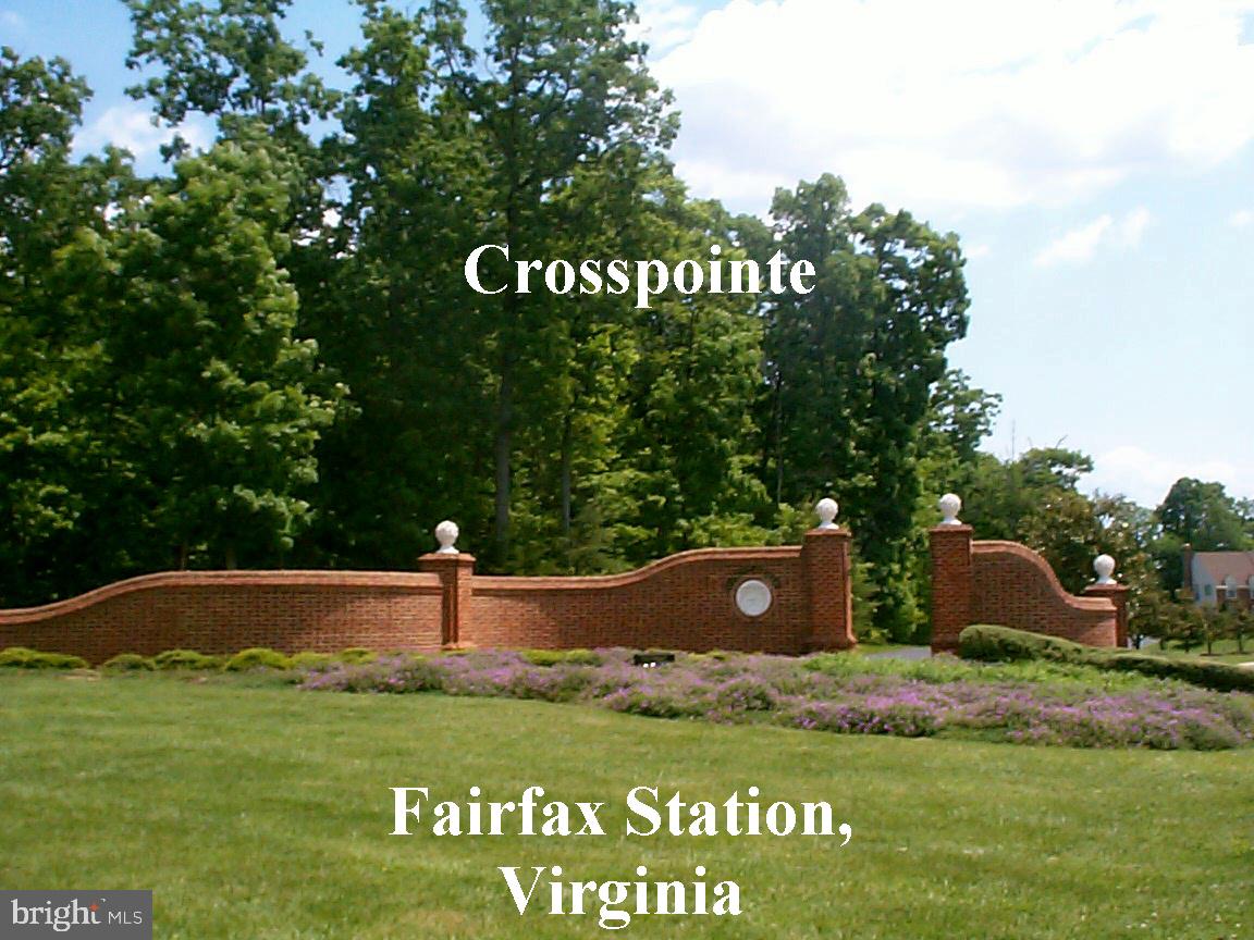 CROSSPOINTE - Residential