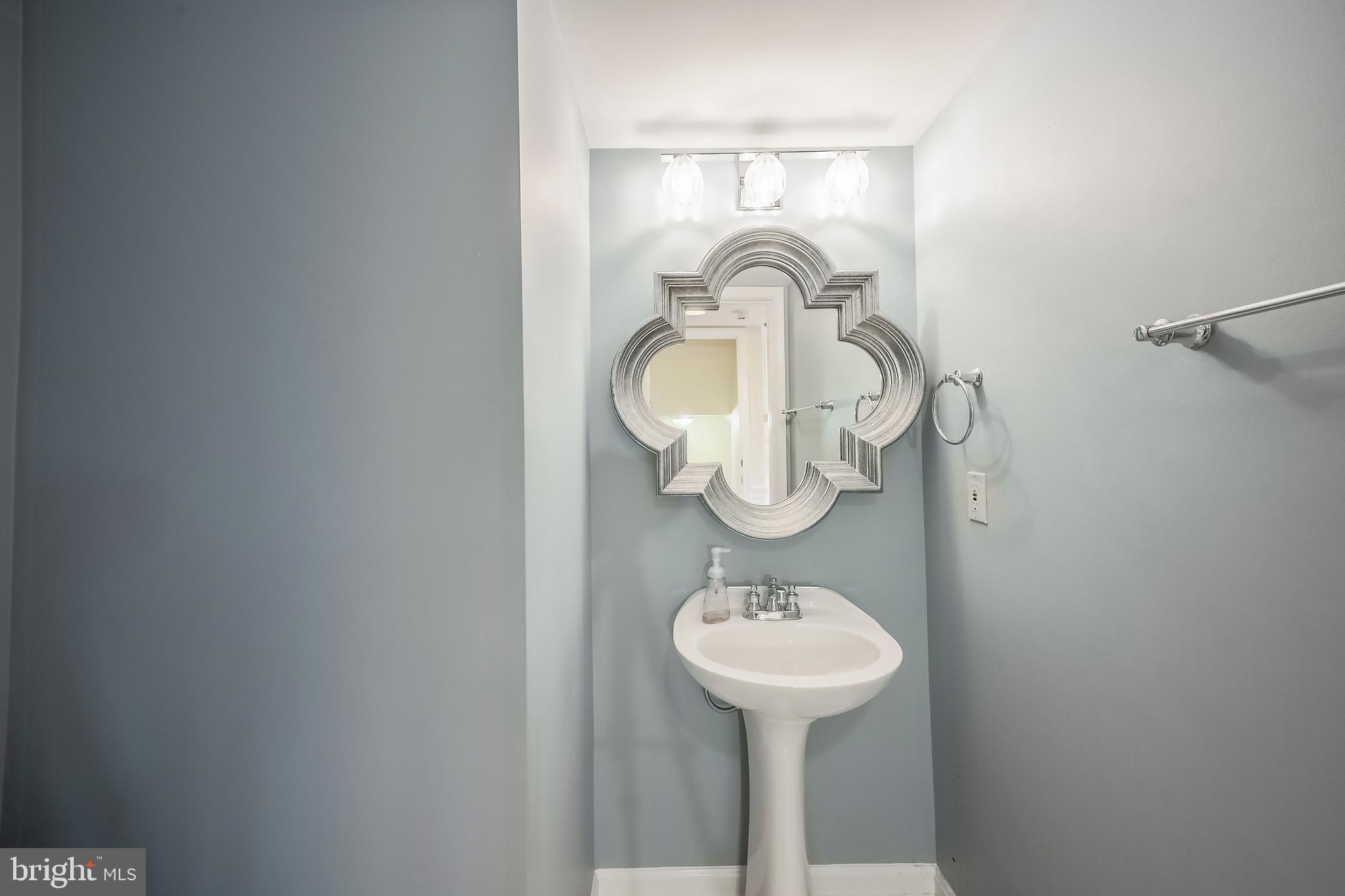 CROSSPOINTE - Residential