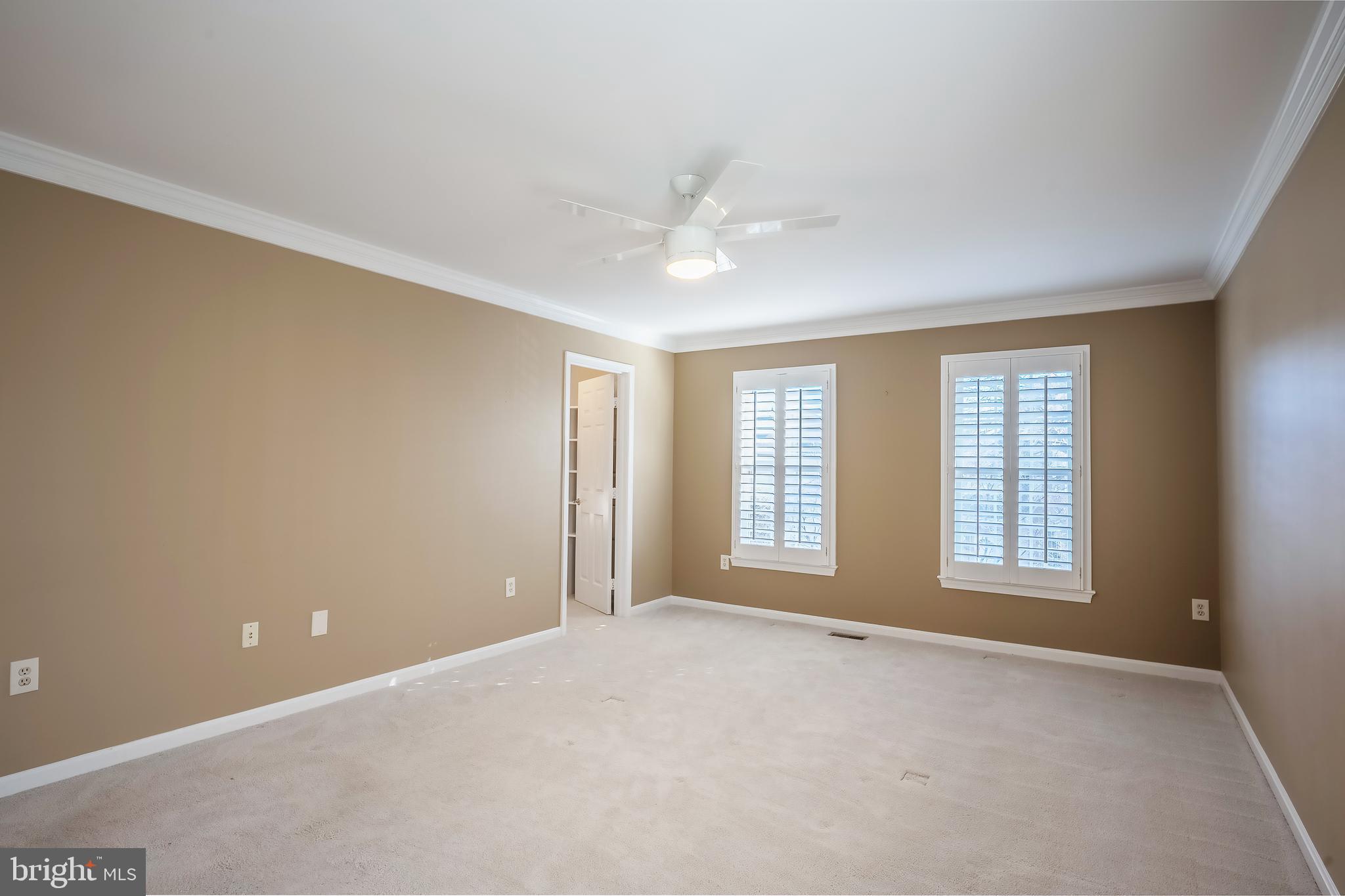 CROSSPOINTE - Residential