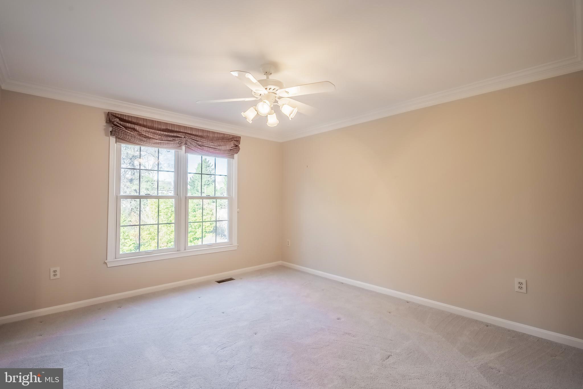 CROSSPOINTE - Residential