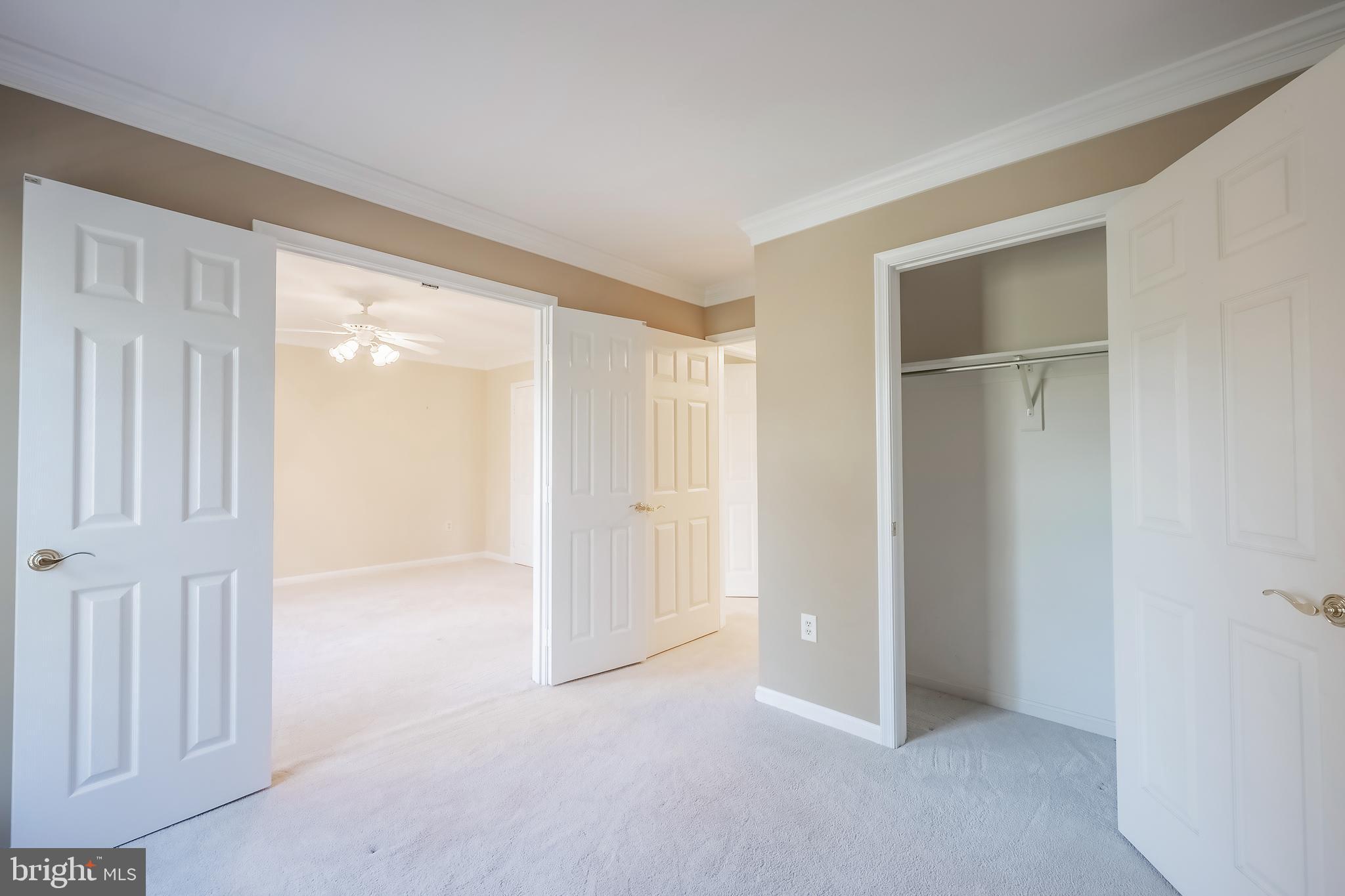 CROSSPOINTE - Residential