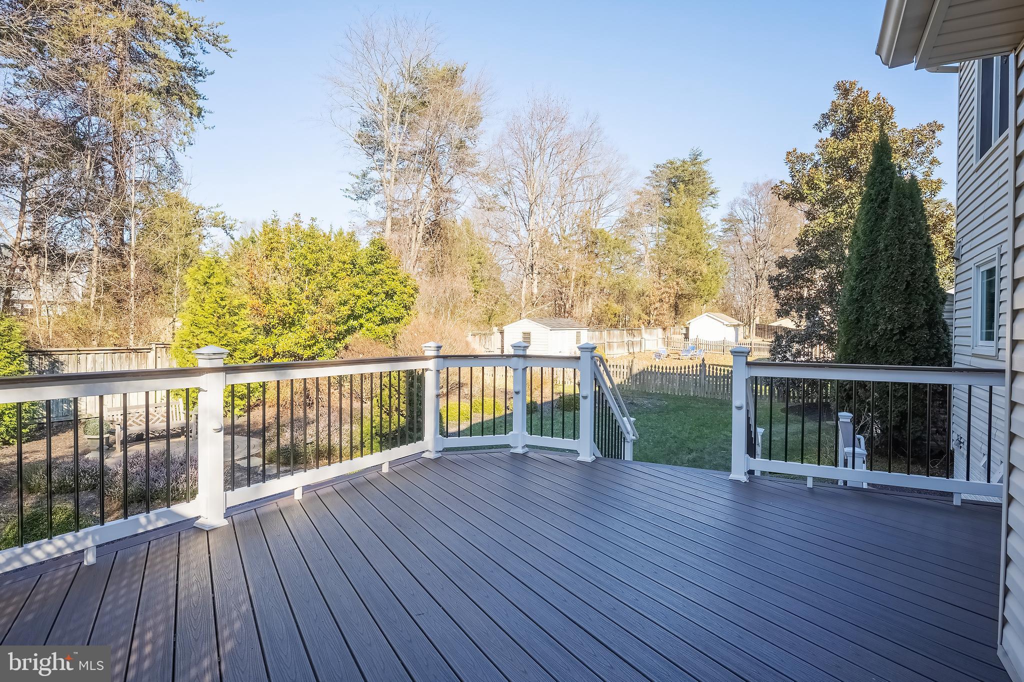 CROSSPOINTE - Residential