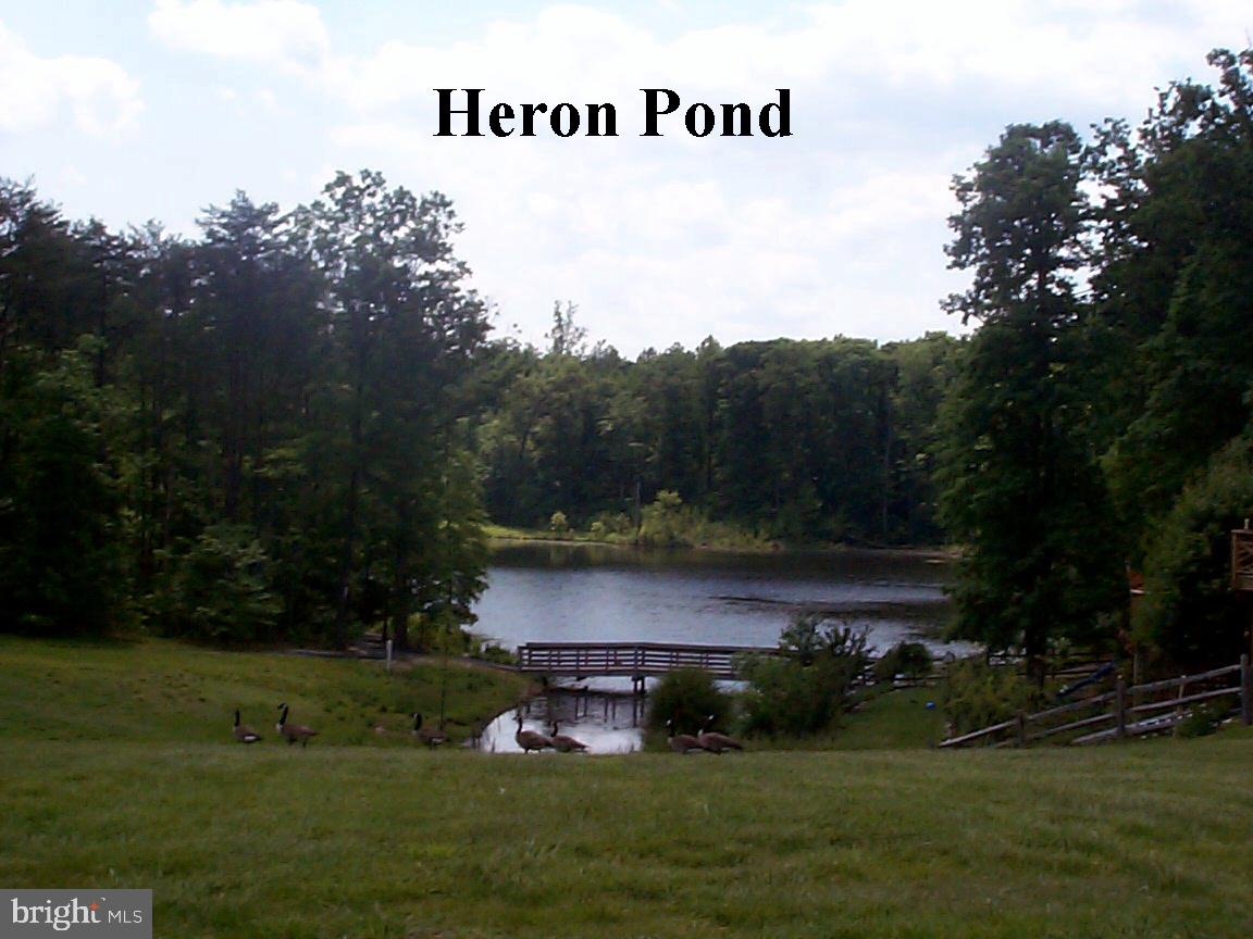 CROSSPOINTE - Residential