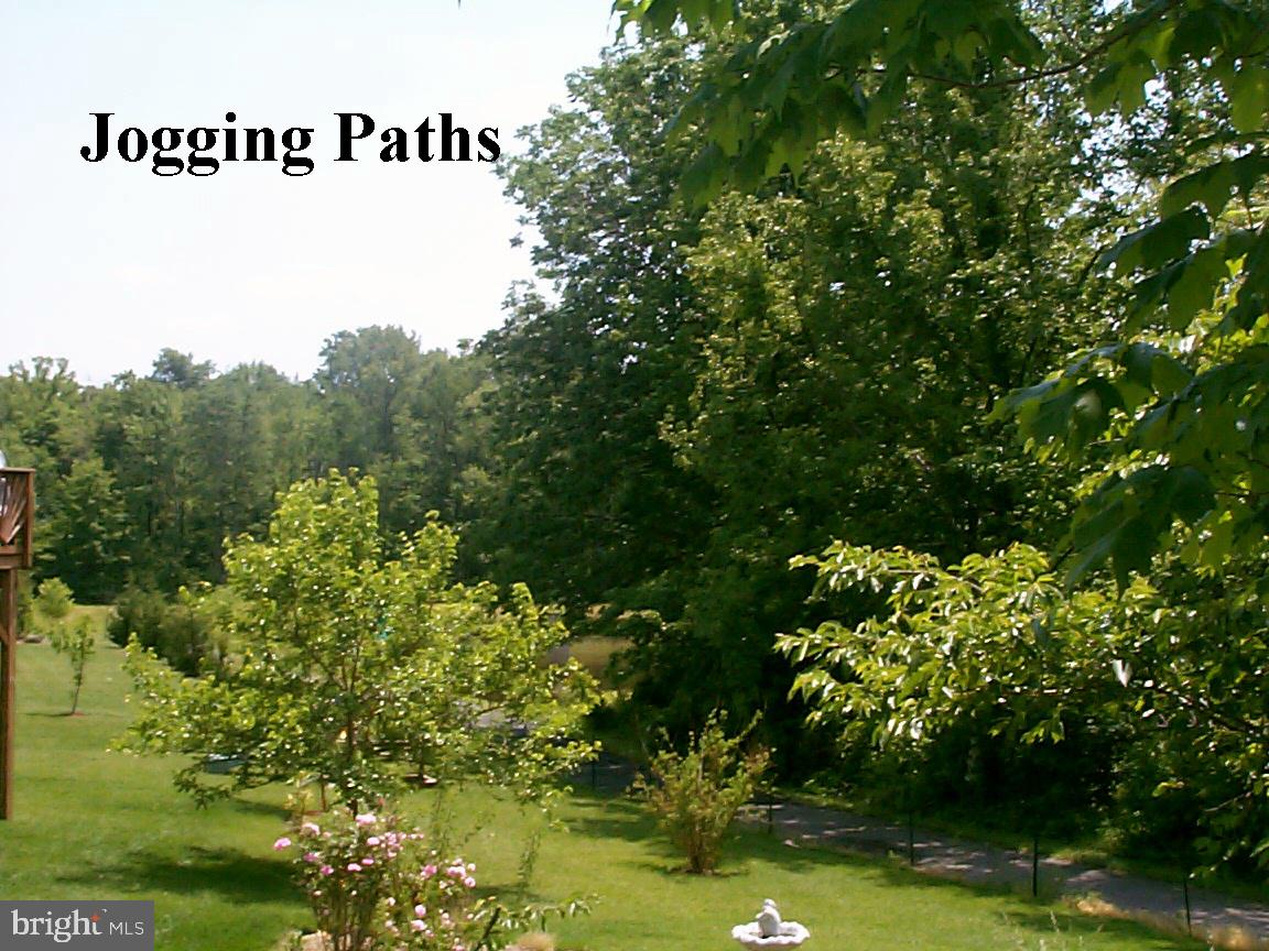 CROSSPOINTE - Residential