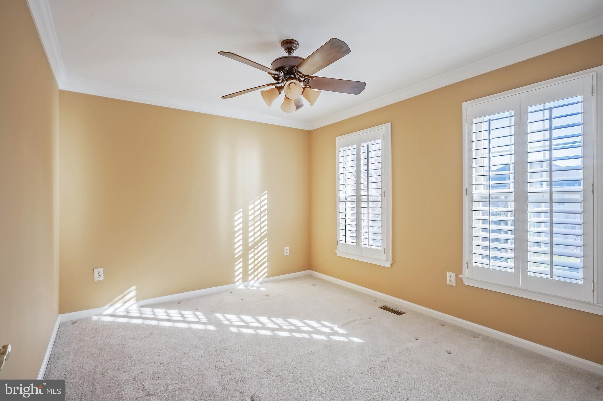 CROSSPOINTE - Residential