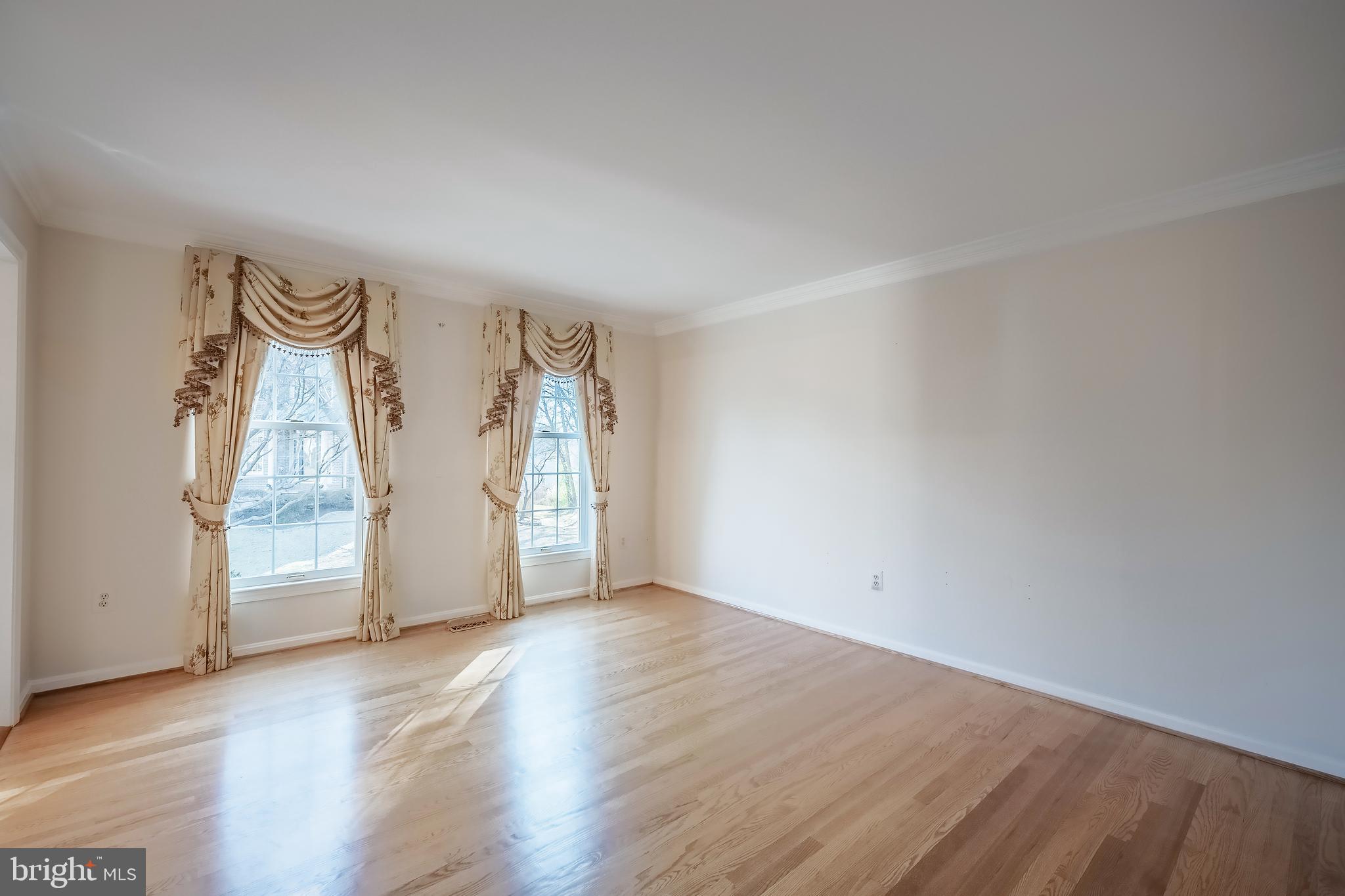 CROSSPOINTE - Residential