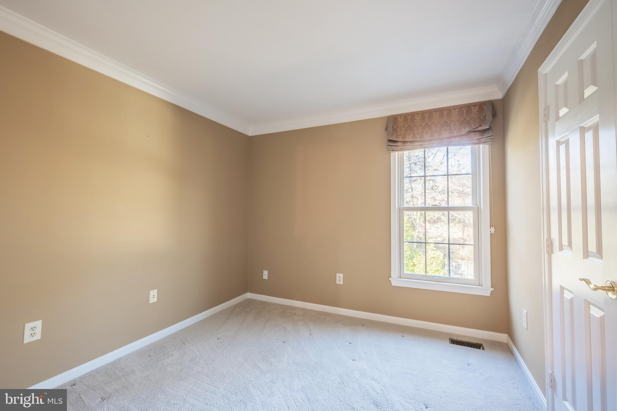 CROSSPOINTE - Residential