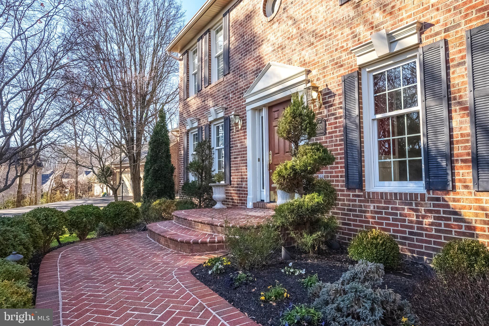 CROSSPOINTE - Residential