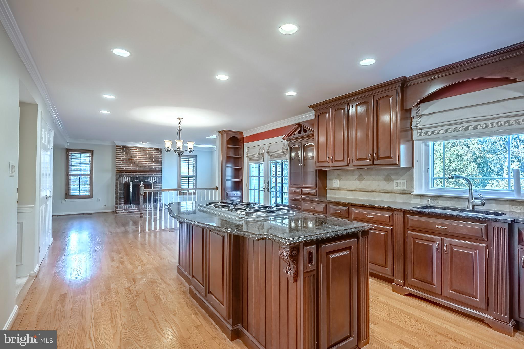 CROSSPOINTE - Residential