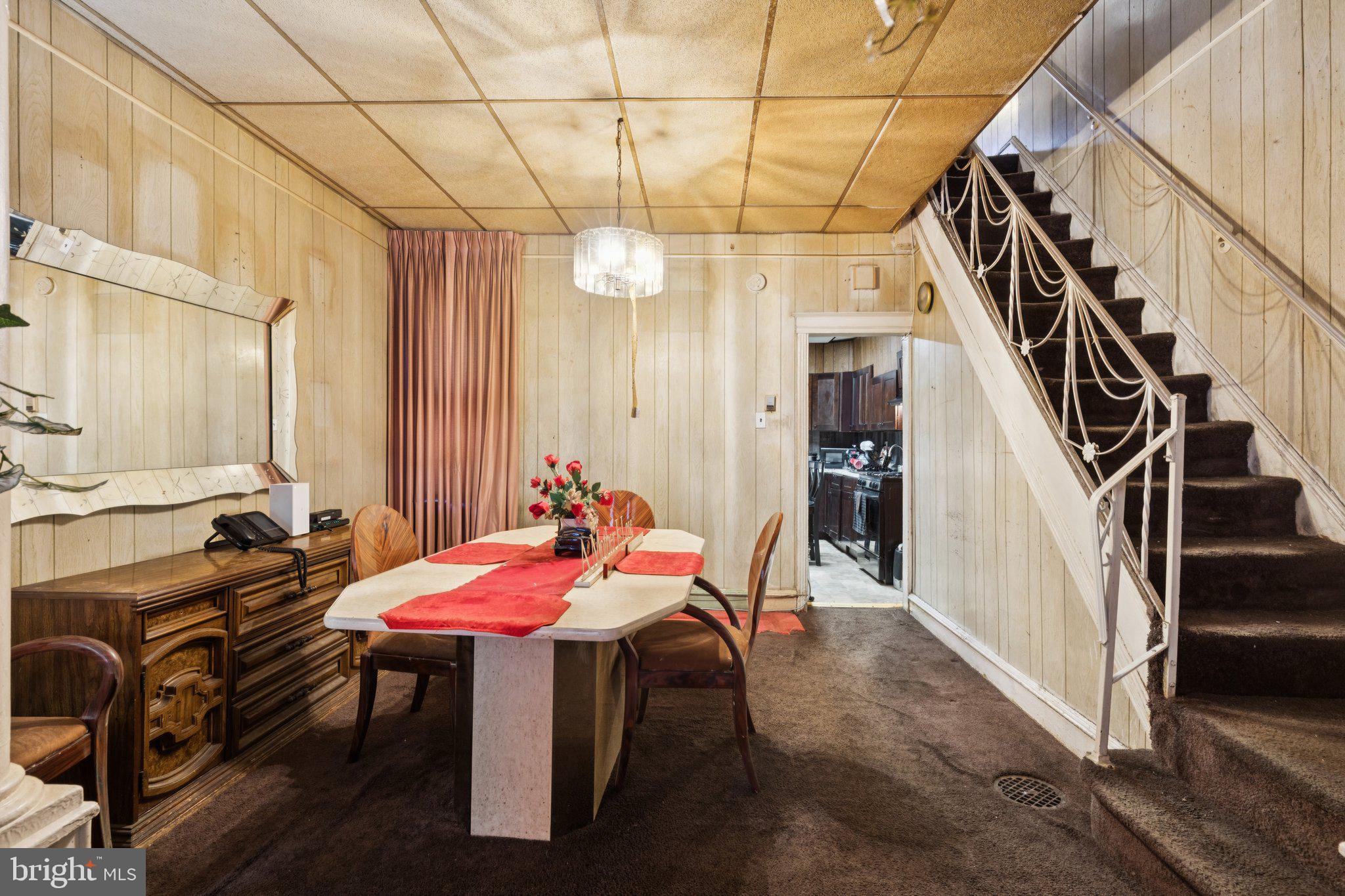 STRAWBERRY MANSION - Residential