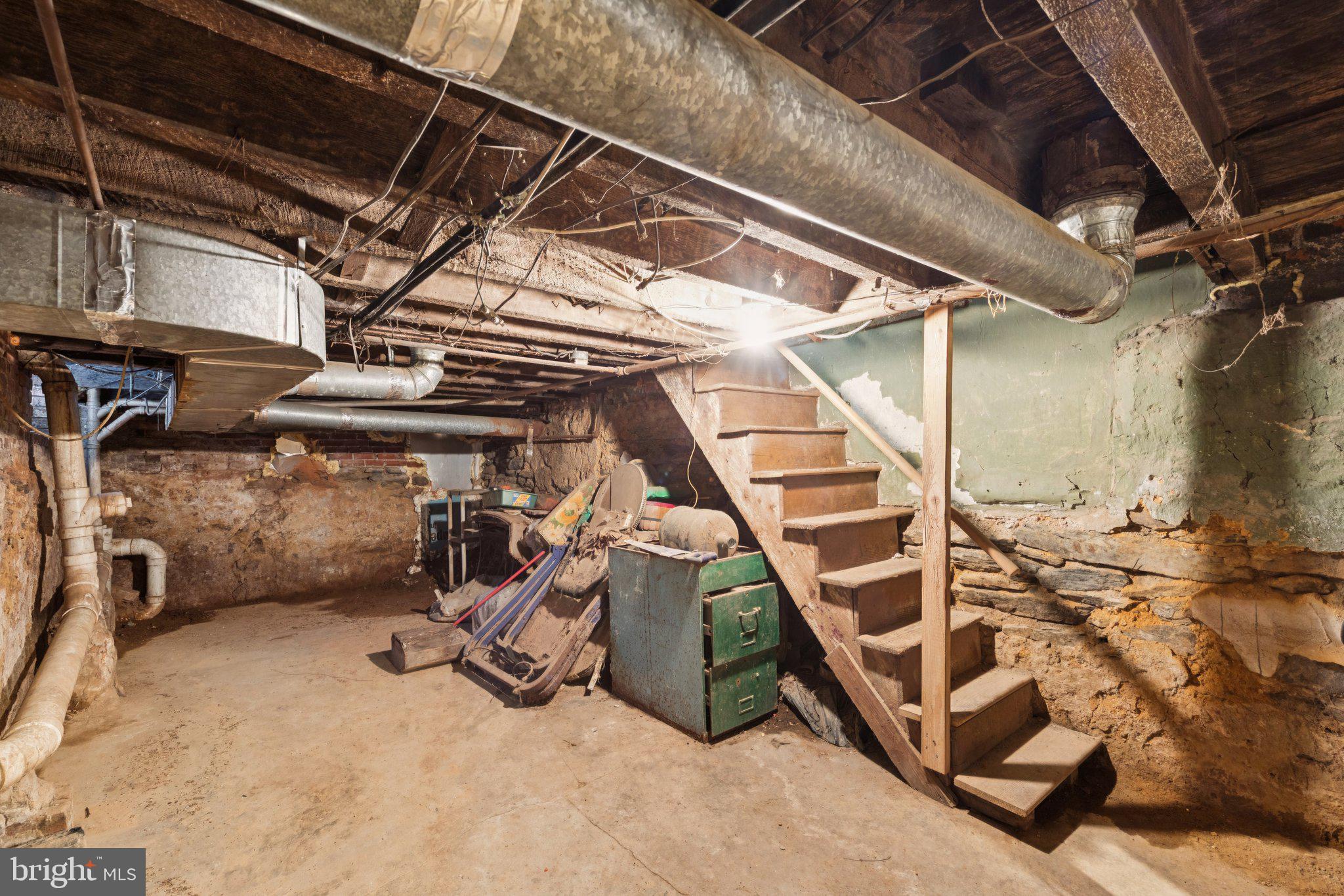 STRAWBERRY MANSION - Residential