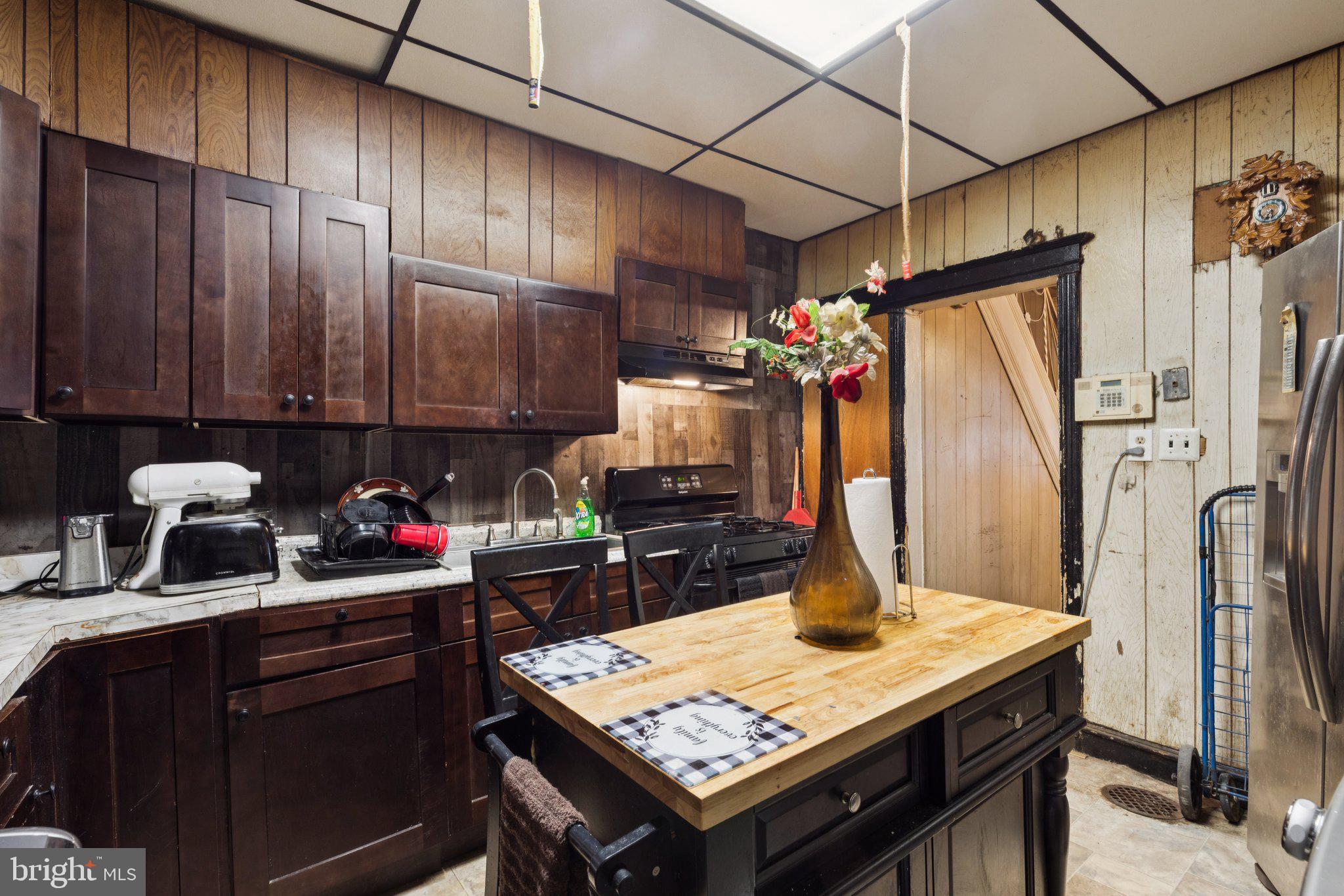 STRAWBERRY MANSION - Residential