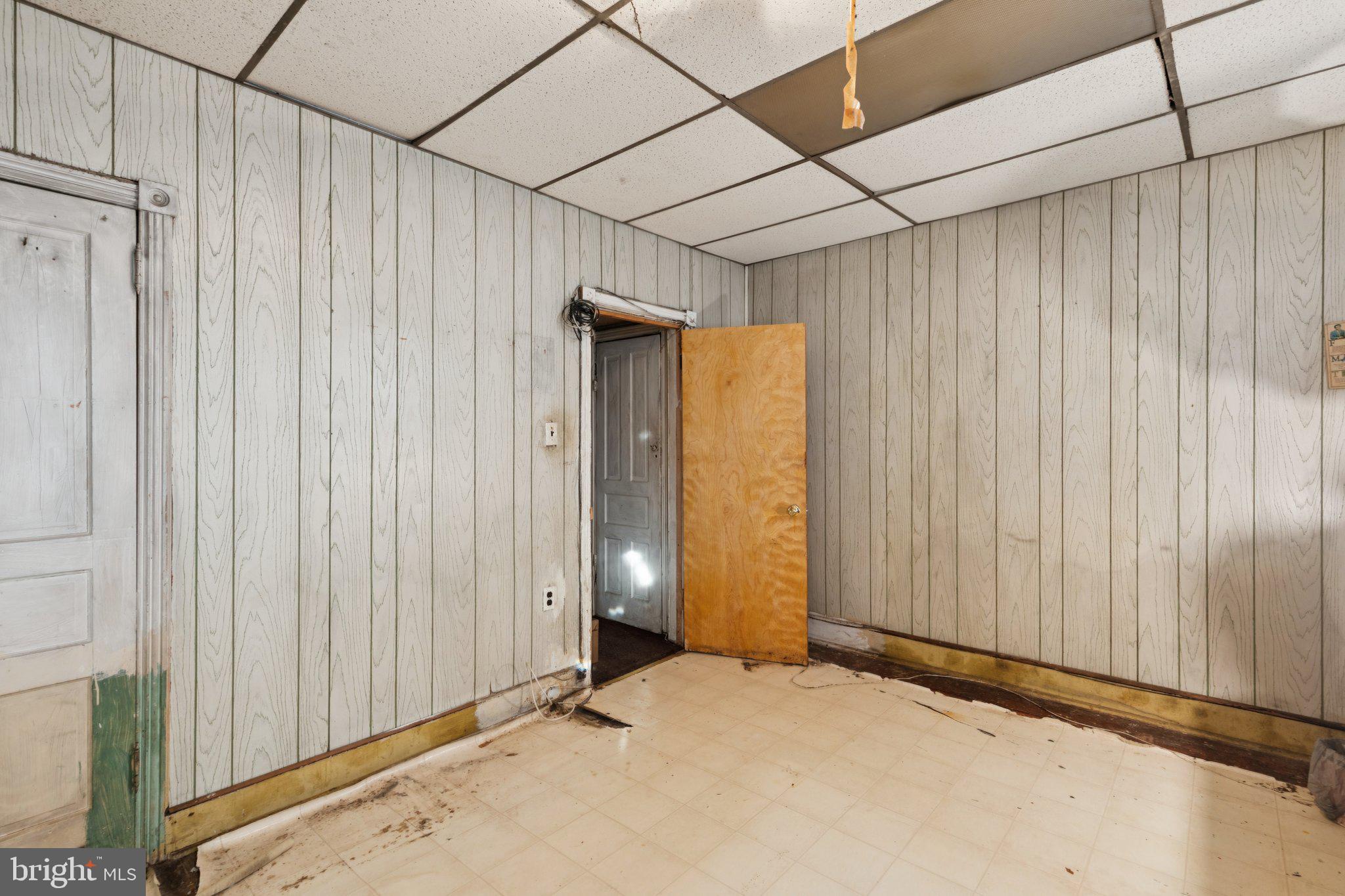 STRAWBERRY MANSION - Residential