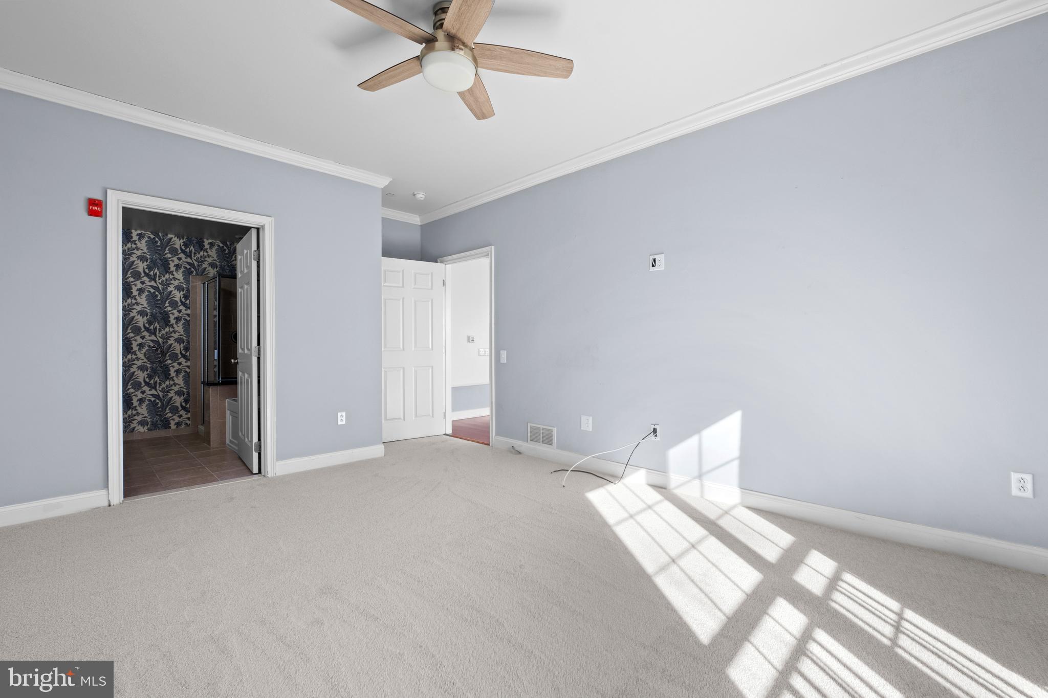 NAVAL SQUARE - Residential