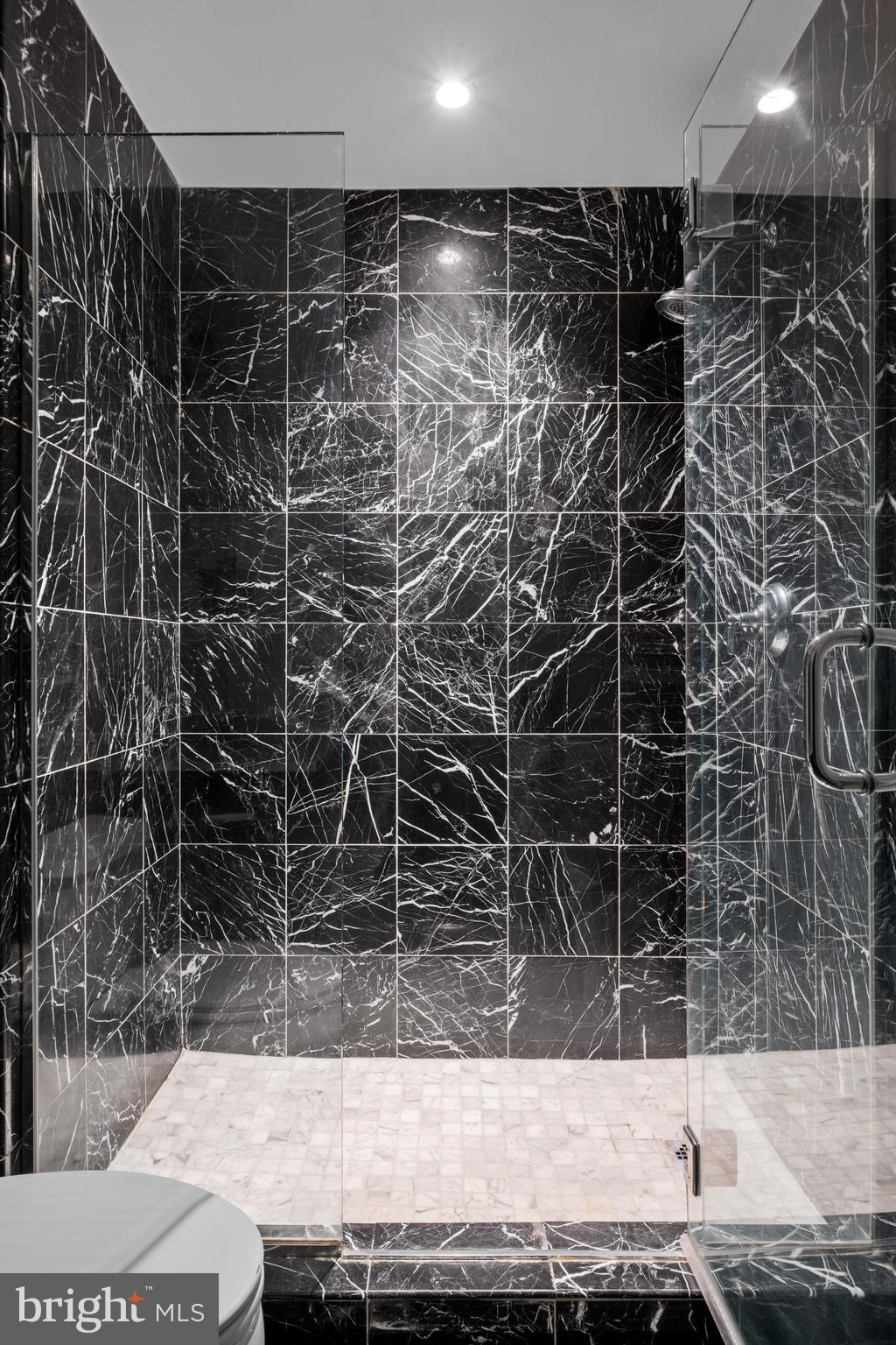 NAVAL SQUARE - Residential