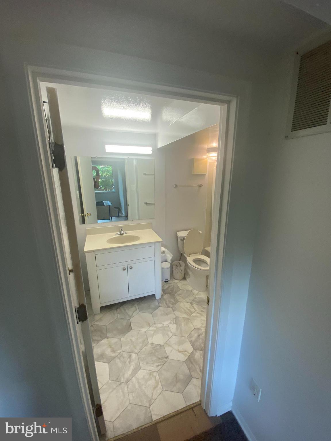 OLDEWOODE - Residential Lease