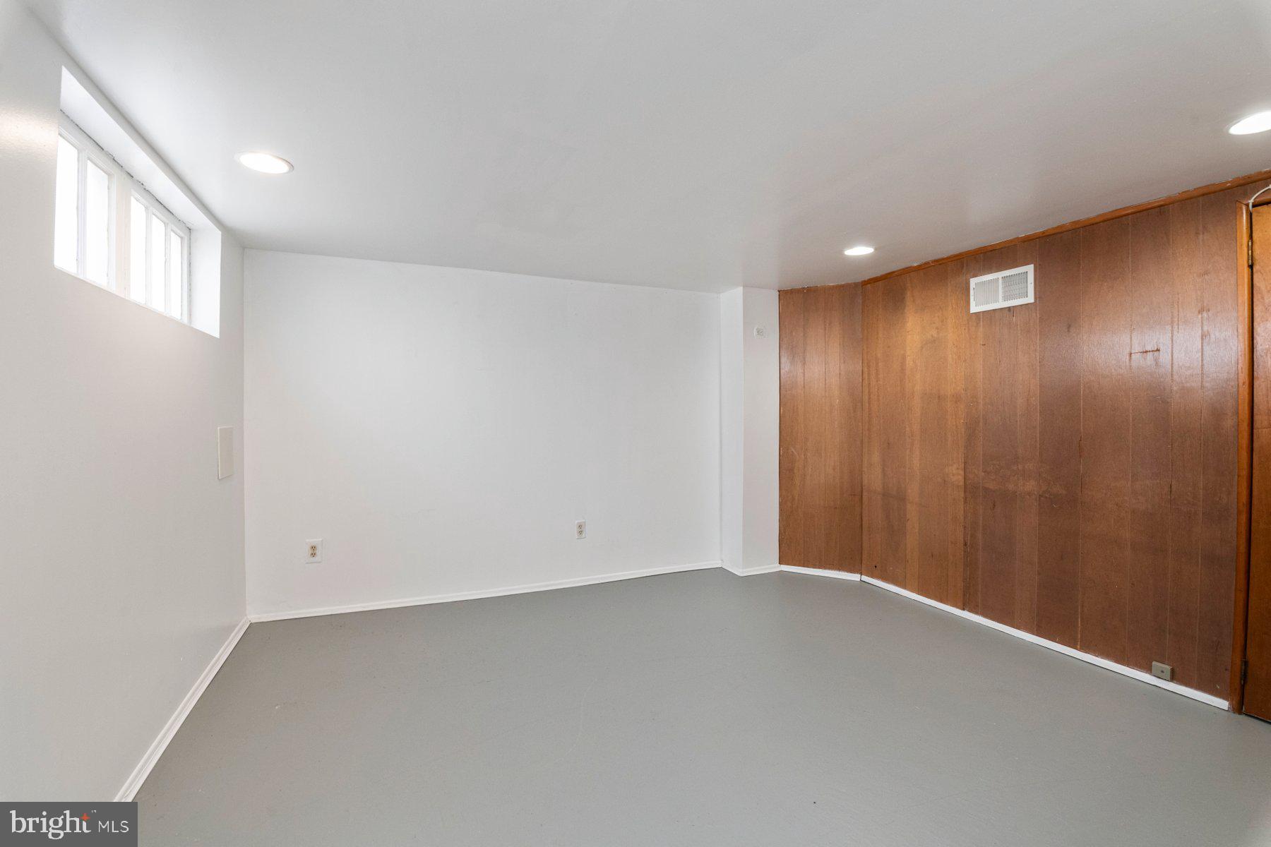 CAMERON VILLAGE - Residential