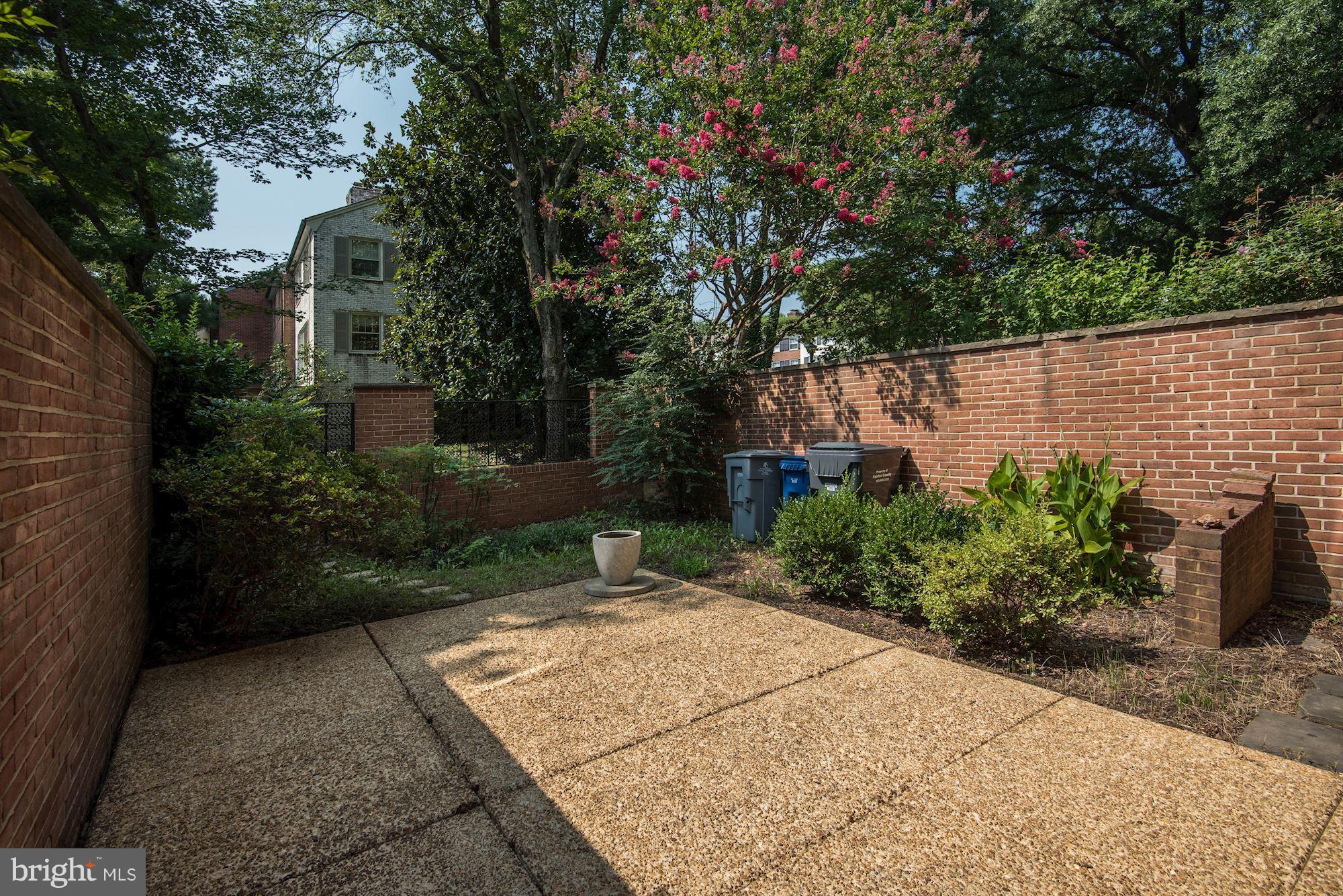 OLDE BELHAVEN TOWNE - Residential