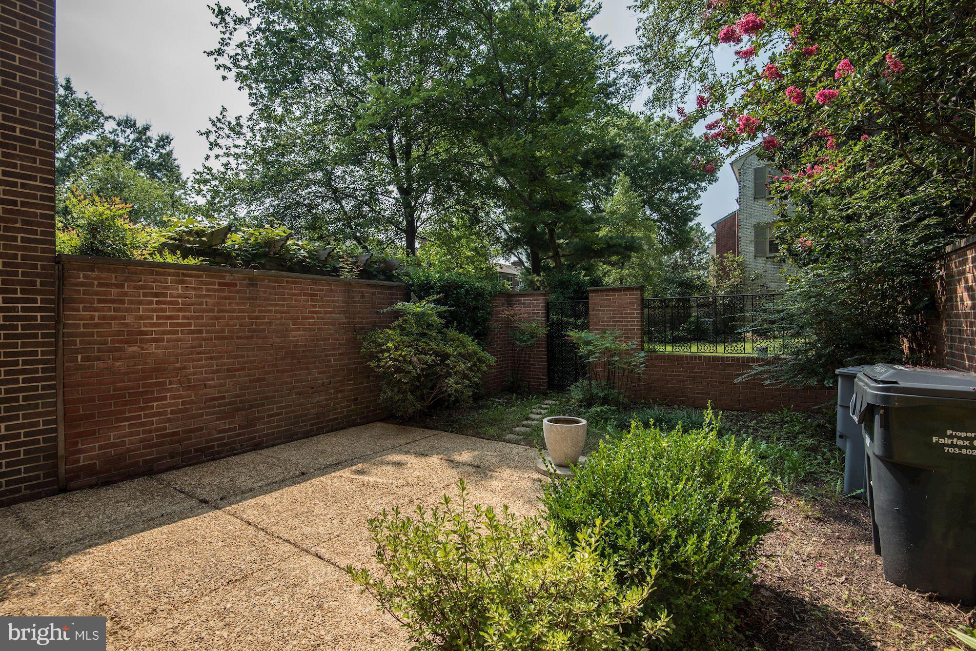 OLDE BELHAVEN TOWNE - Residential