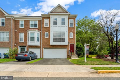 25206 DUNVEGAN SQUARE CHANTILLY VA 20152