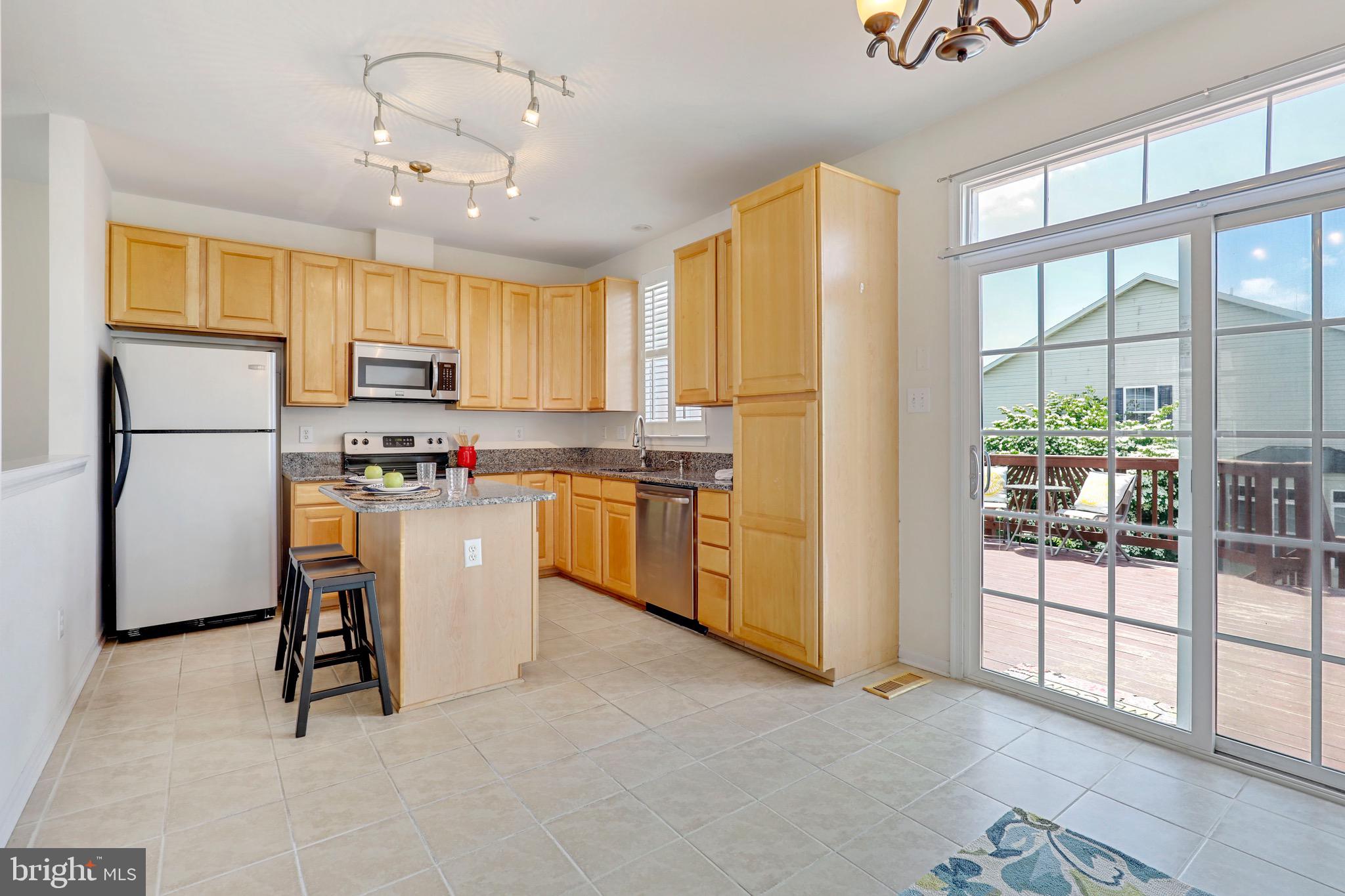 COUNTRY WALK - Residential