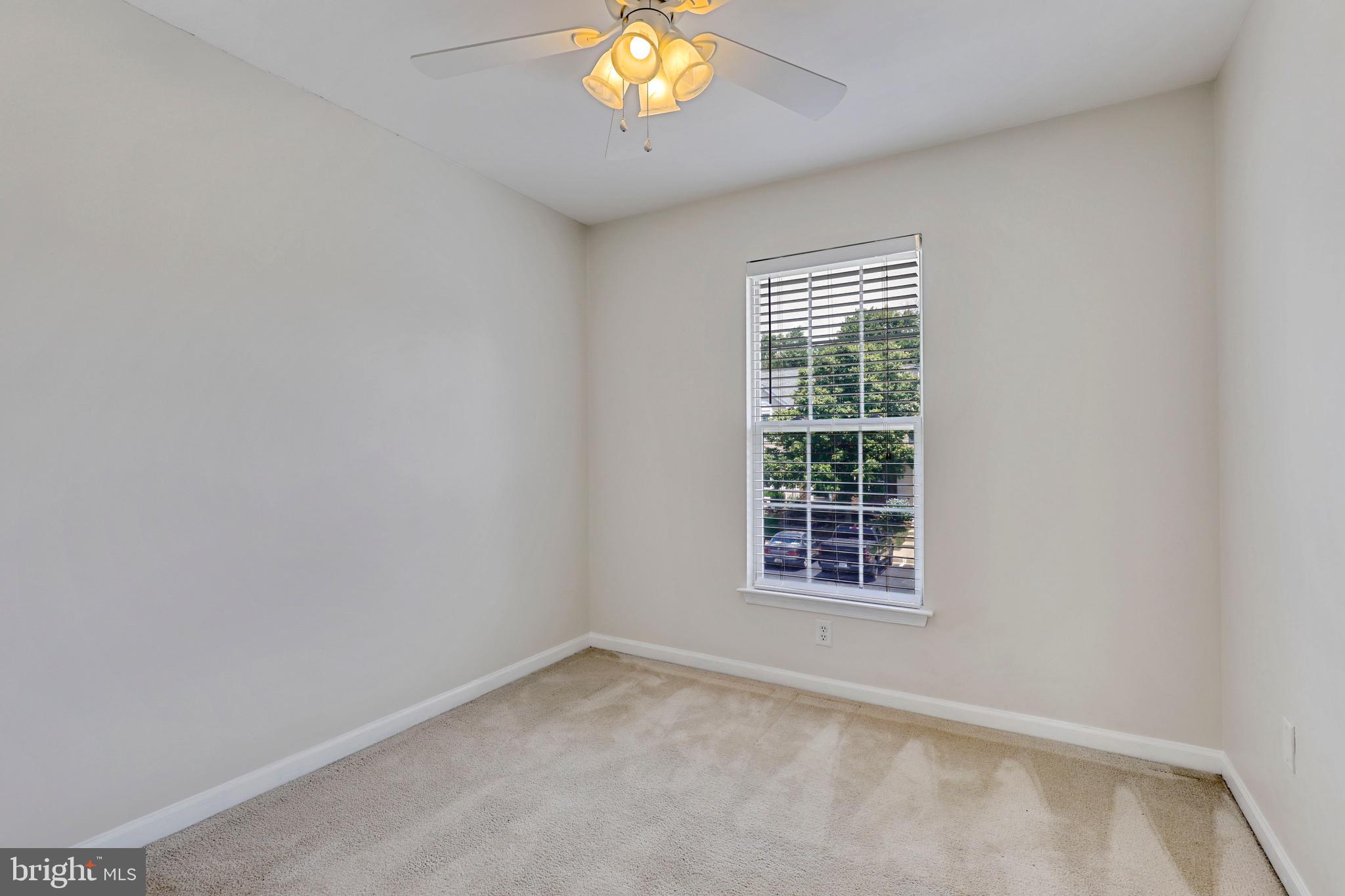 COUNTRY WALK - Residential