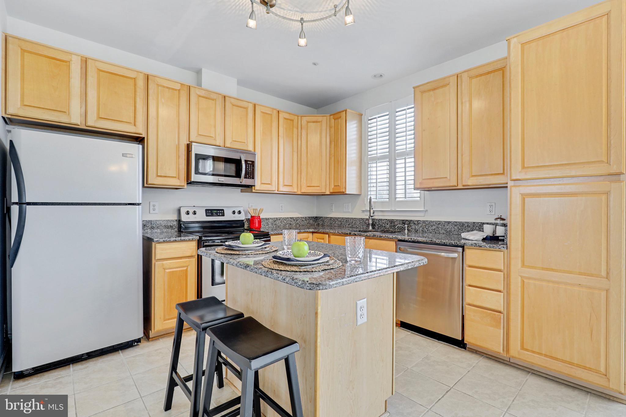 COUNTRY WALK - Residential