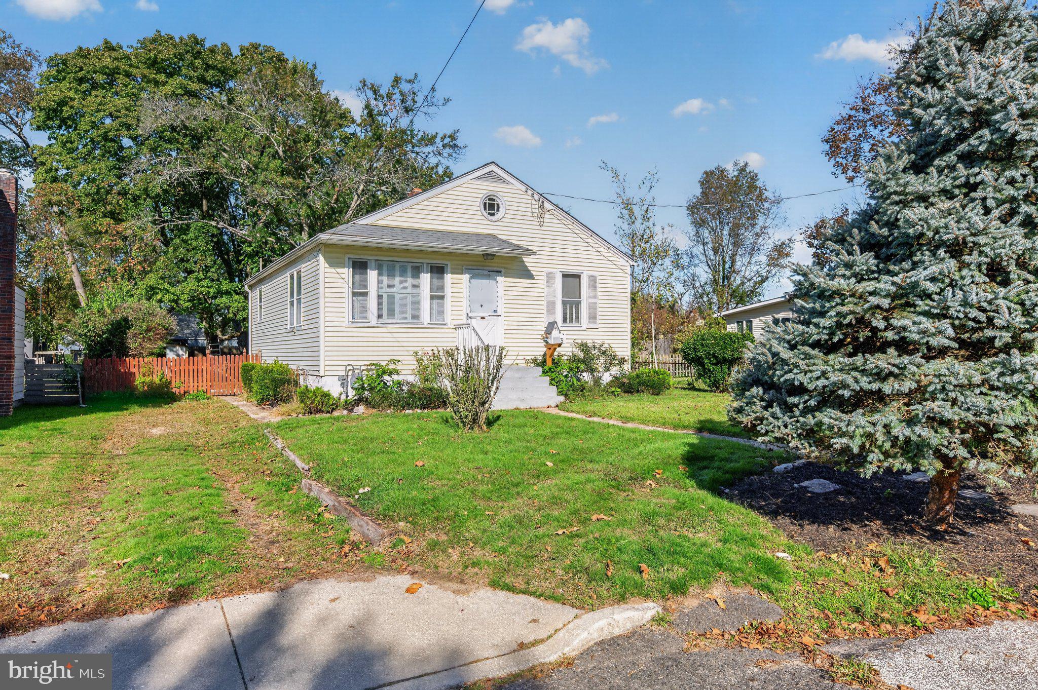 30 W MAPLE AVENUE