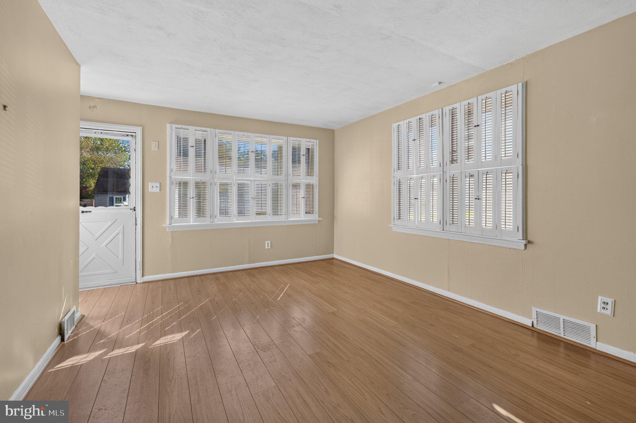 30 W MAPLE AVENUE