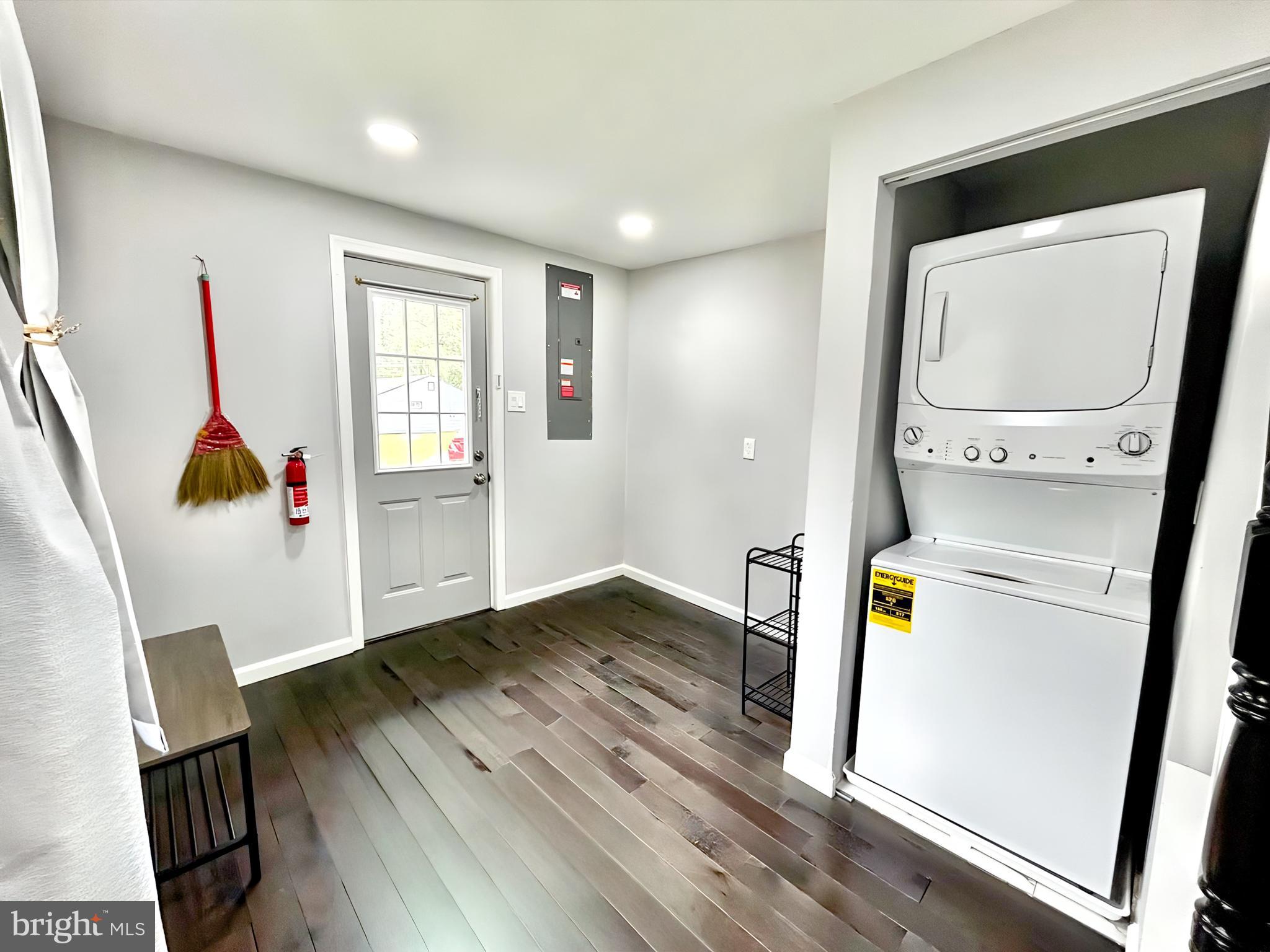 CHARLES COUNTY - Residential Lease