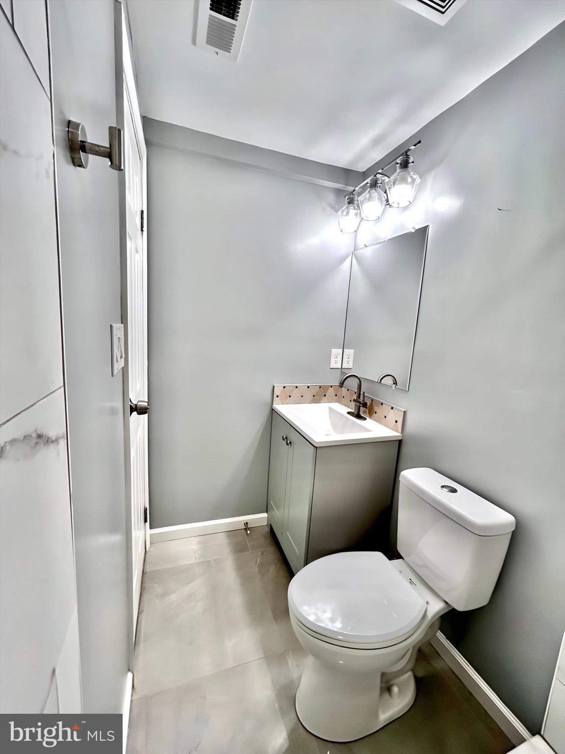 CHARLES COUNTY - Residential Lease